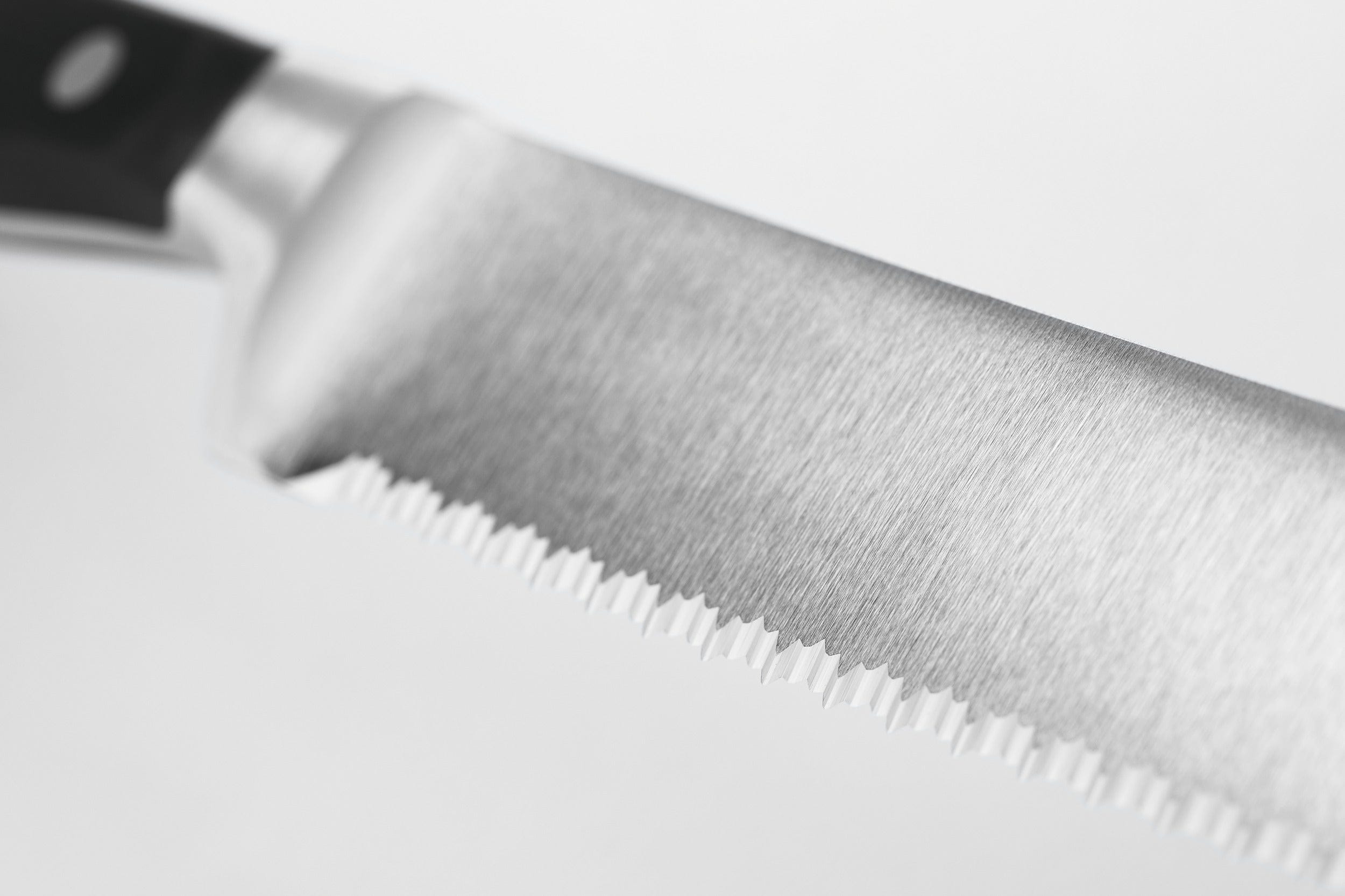 Wusthof Double Serrated Bread Knife - 8 Inch Stainless Steel Blade for Slicing Bread, Cake & Pastries - Perfect for Bakeries, Restaurants & Home Kitchens