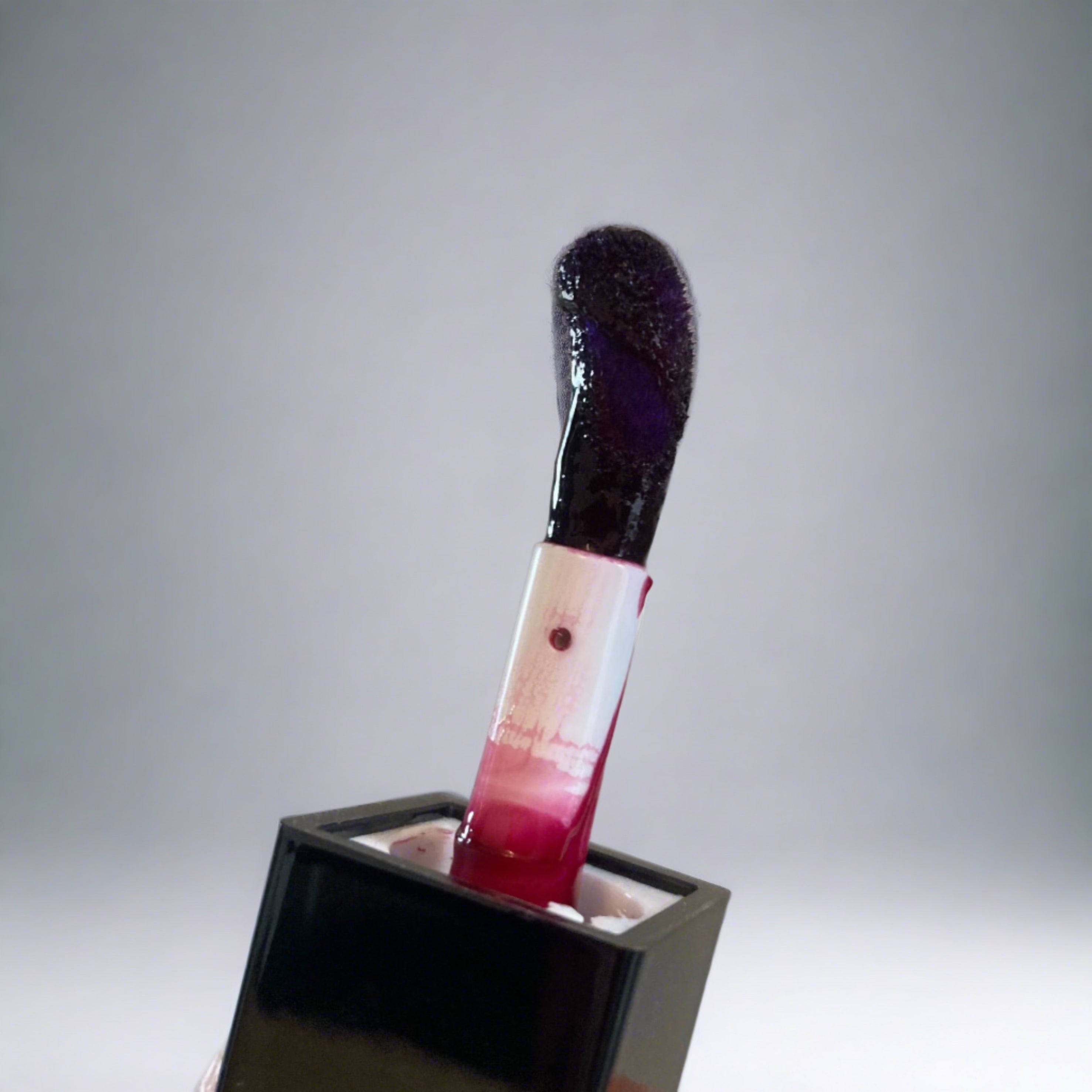 Essence Lip Stain in La Lune - Long Lasting Matte Liquid Lipstick for Everyday Wear | Perfect for Work, Date Night & Special Occasions