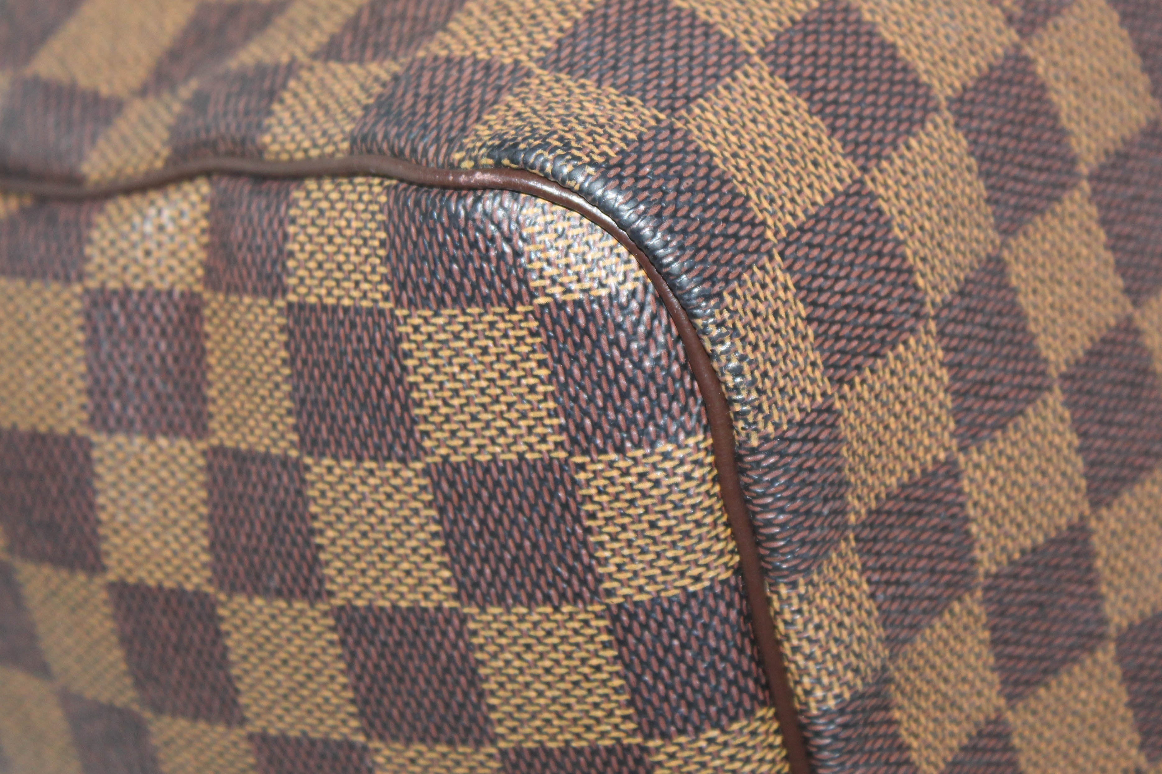Authentic Louis Vuitton Damier Ebene Speedy 30 Crossbody Handbag for Women | Luxury Designer Shoulder Bag | Perfect for Work, Travel & Everyday Use