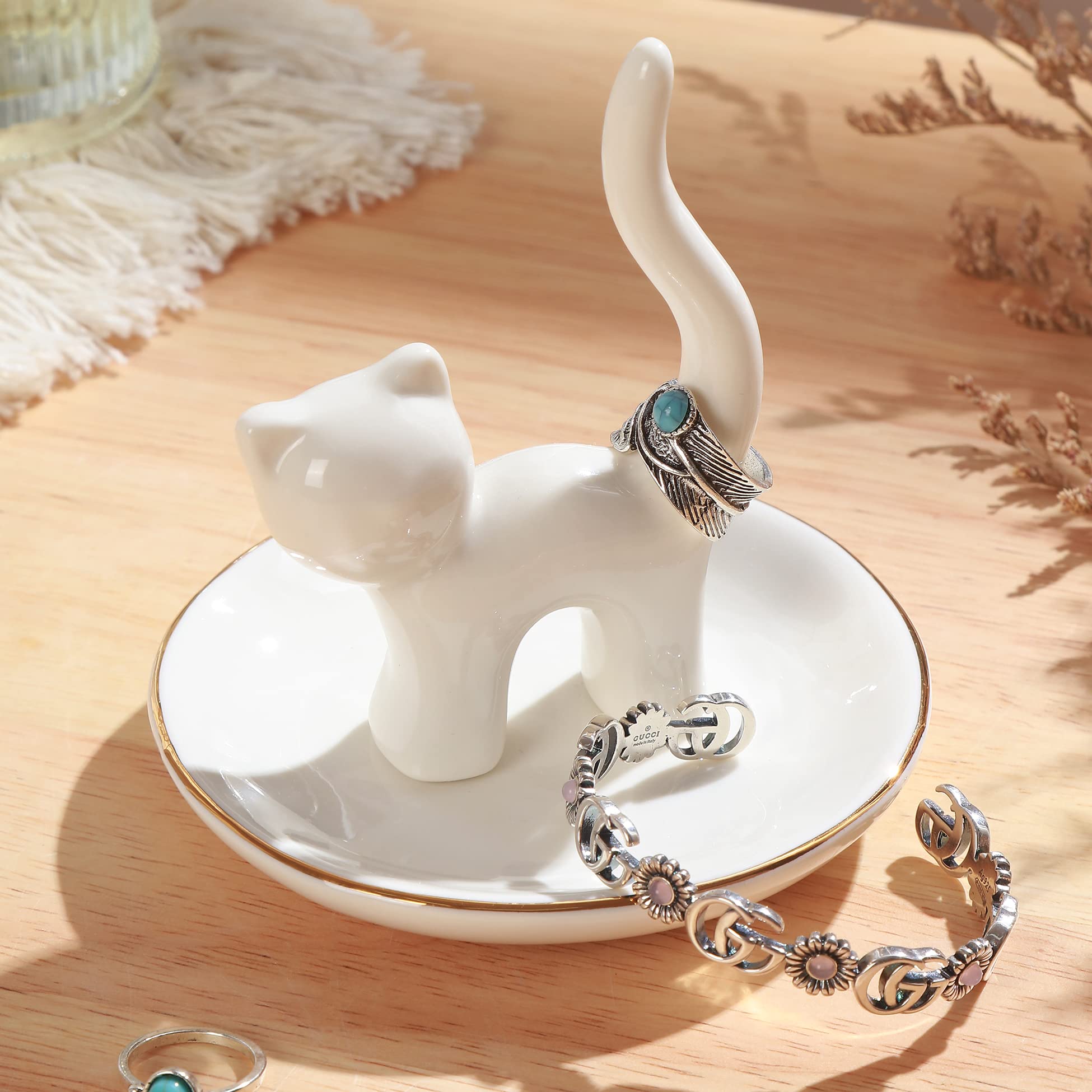 Titanape Cat Ring Holder Dish - Funny Cat-Themed Gift for Women, Birthday, Engagement, Christmas - Cute Home Decor & Jewelry Organizer | Perfect for Bathroom, Bedroom, or Office Desk Accessory