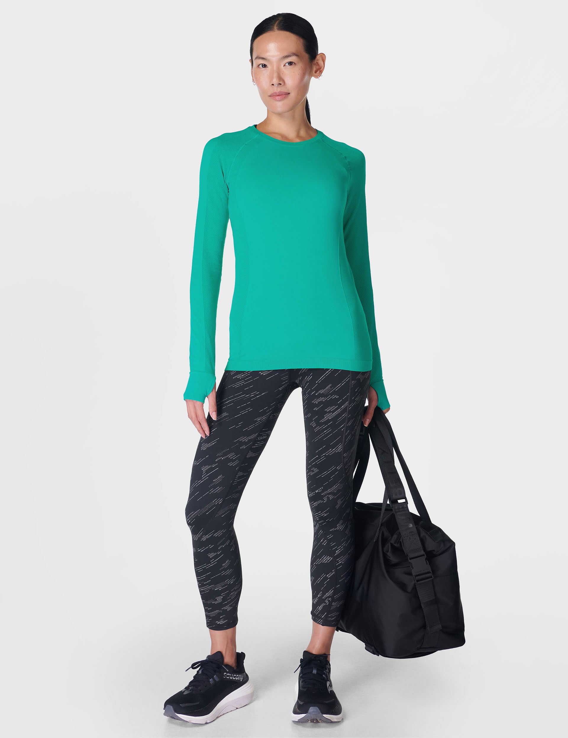 High-Performance Seamless Gym Long Sleeve Top for Athletes - Breathable & Moisture-Wicking Workout Shirt in Gem Green | Ideal for Yoga, Running & Fitness Training