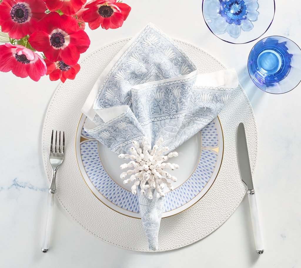 Premium Pebble Placemats Set of 4 - Non-Slip Stone Coasters for Dining Table, Heat Resistant & Waterproof - Perfect for Kitchen, Restaurant, and Outdoor Picnics