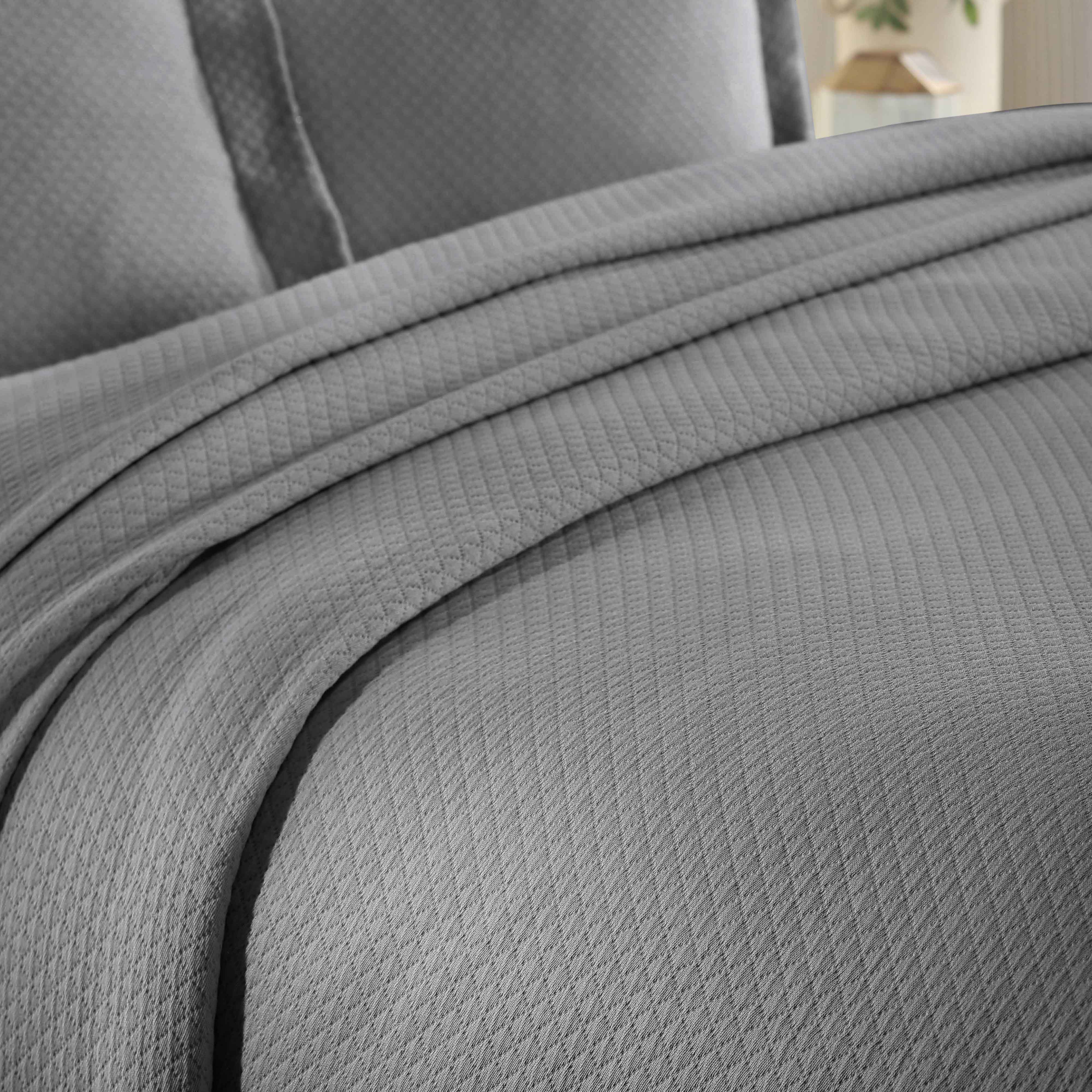 Luxury Jacquard Matelassé Cotton Diamond Solitaire Bedspread Set - Queen Size Bedding Coverlet for Master Bedroom, Guest Room & Hotel Decor