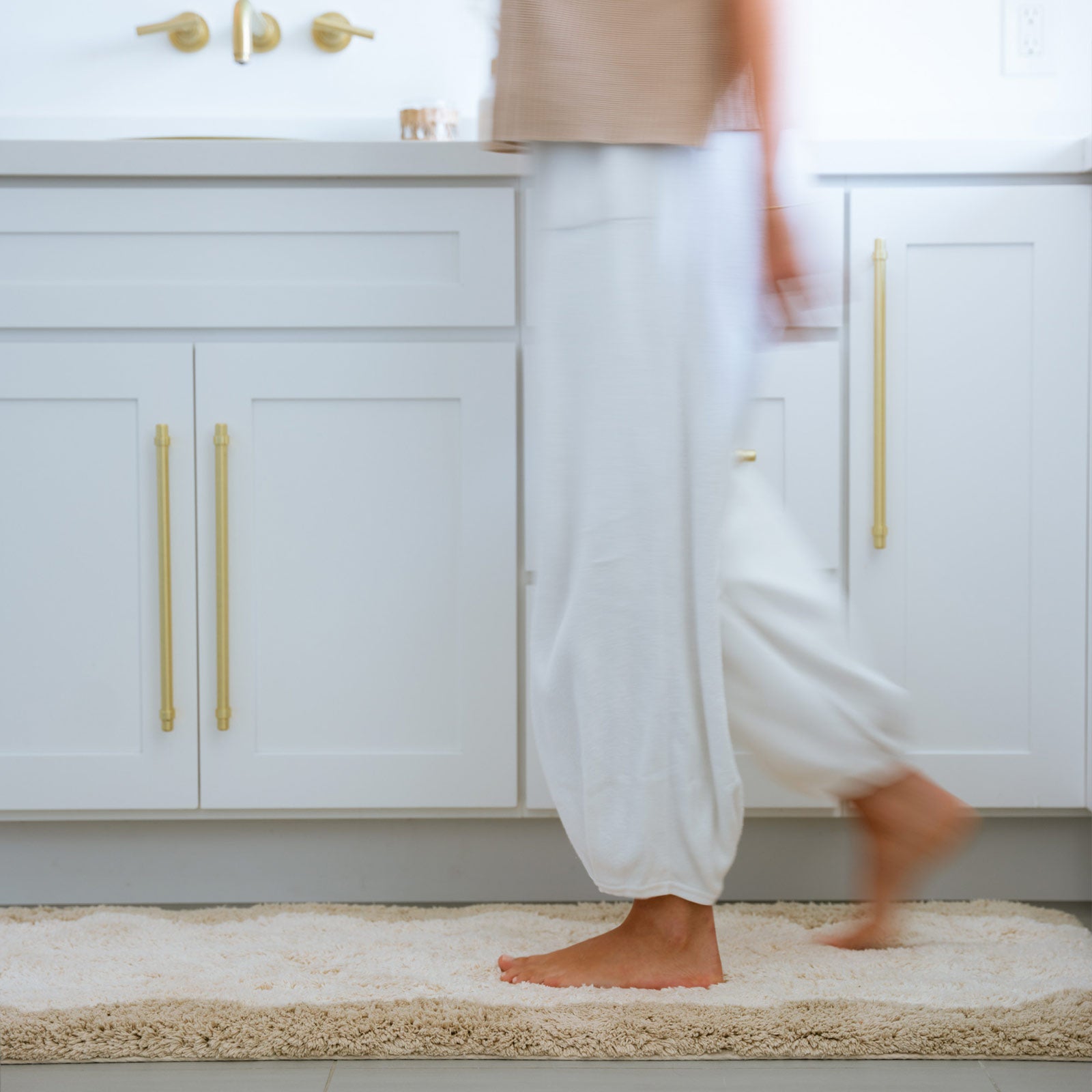 Premium Soft Bath Mat - Non-Slip Absorbent Bathroom Rug - Harper Collection | Perfect for Bathroom, Shower & Spa Relaxation