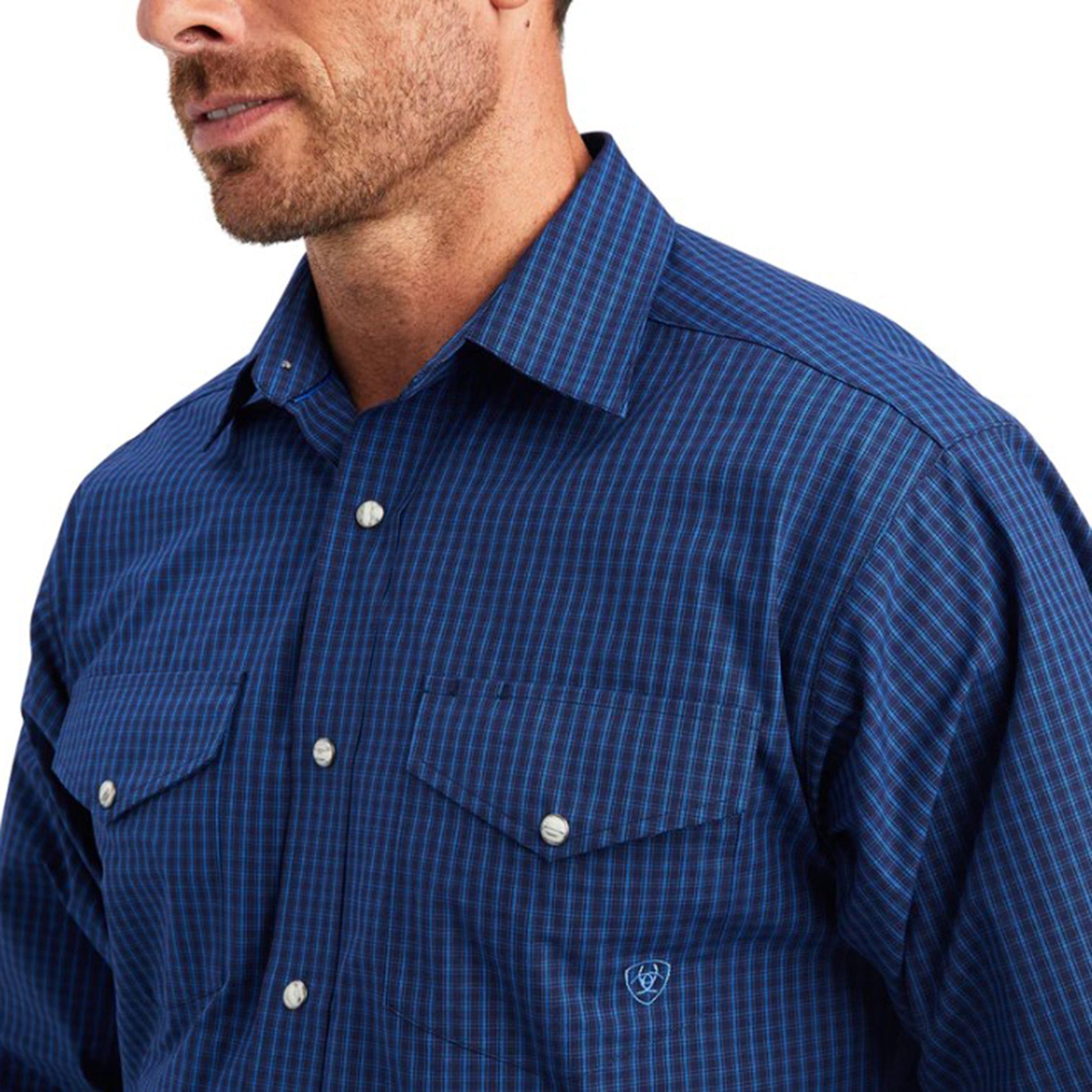 Ariat Men's Classic Snap Western Shirt - Comfortable Denim Work Shirt for Cowboy, Ranch, and Outdoor Activities