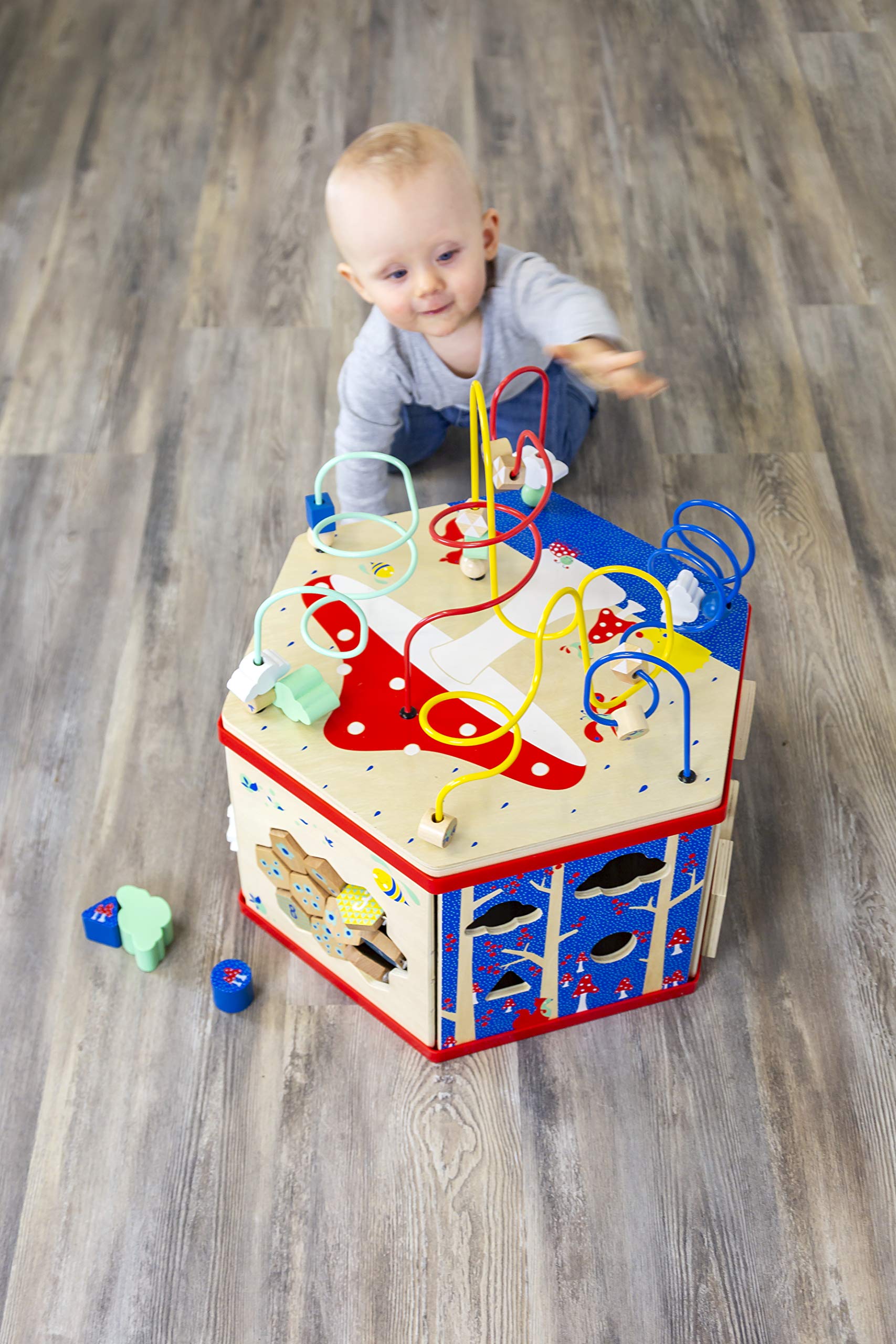 **Small Foot Wooden Activity Cube XL – 7-Sided Educational Toy with Bead Maze, Puzzle, Shape Sorter, Clock & Wheels – Develops Fine Motor Skills & Dexterity for Toddlers 12+ Months – Perfect for Playtime, Learning & Daycare Activities**