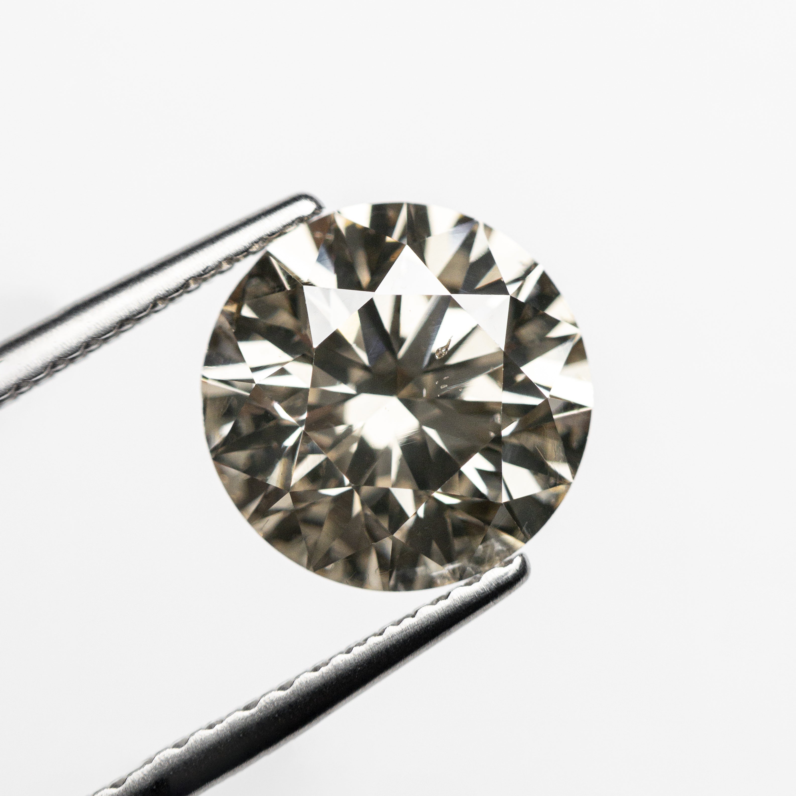2.46ct Round Brilliant Cut Diamond (8.67x8.65x5.43mm) - SI1 Clarity, C3 Color - Perfect for Engagement Rings & Fine Jewelry