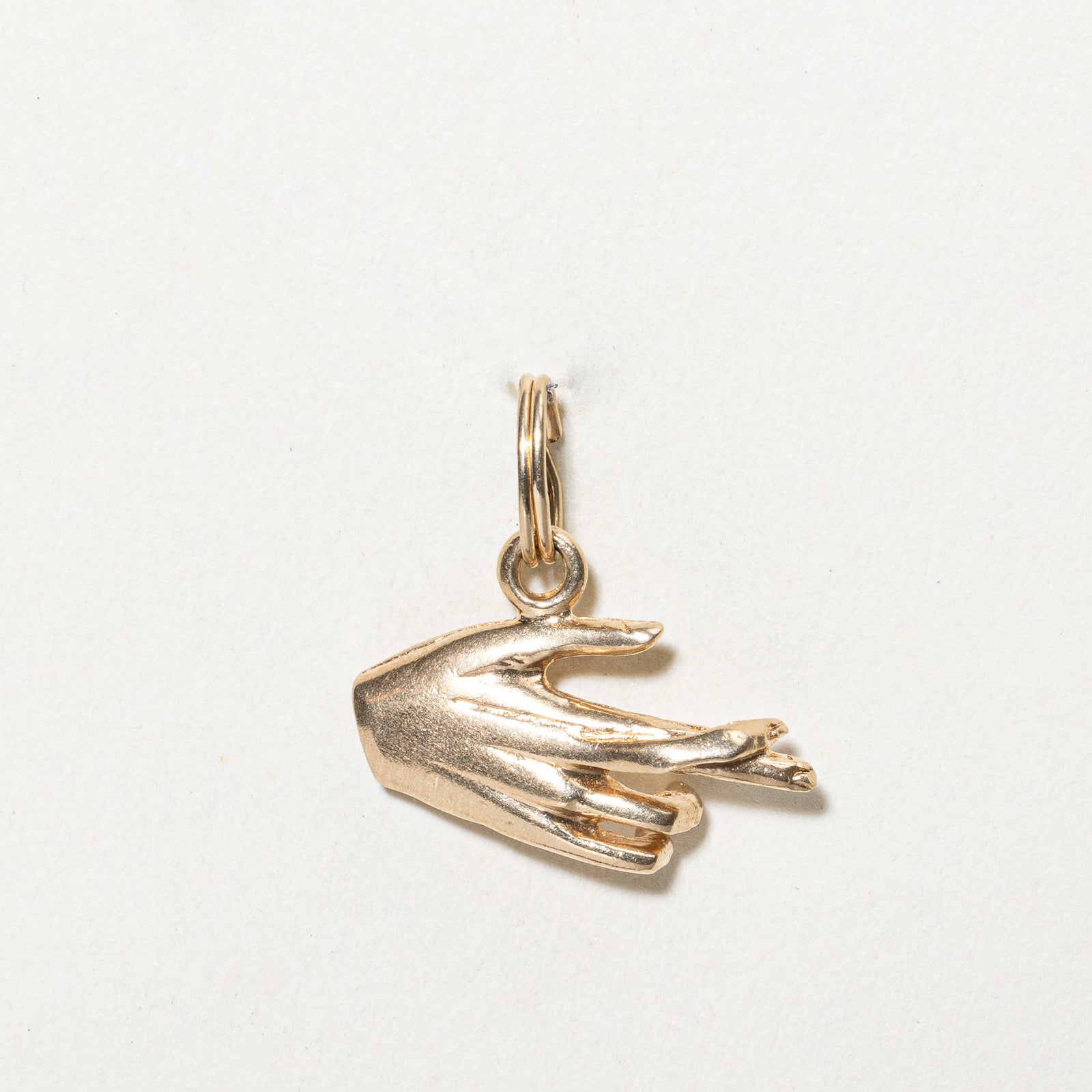 10K Yellow Gold Fingers Crossed Charm Pendant - Elegant Jewelry for Good Luck & Protection - Perfect for Gifts, Daily Wear & Special Occasions