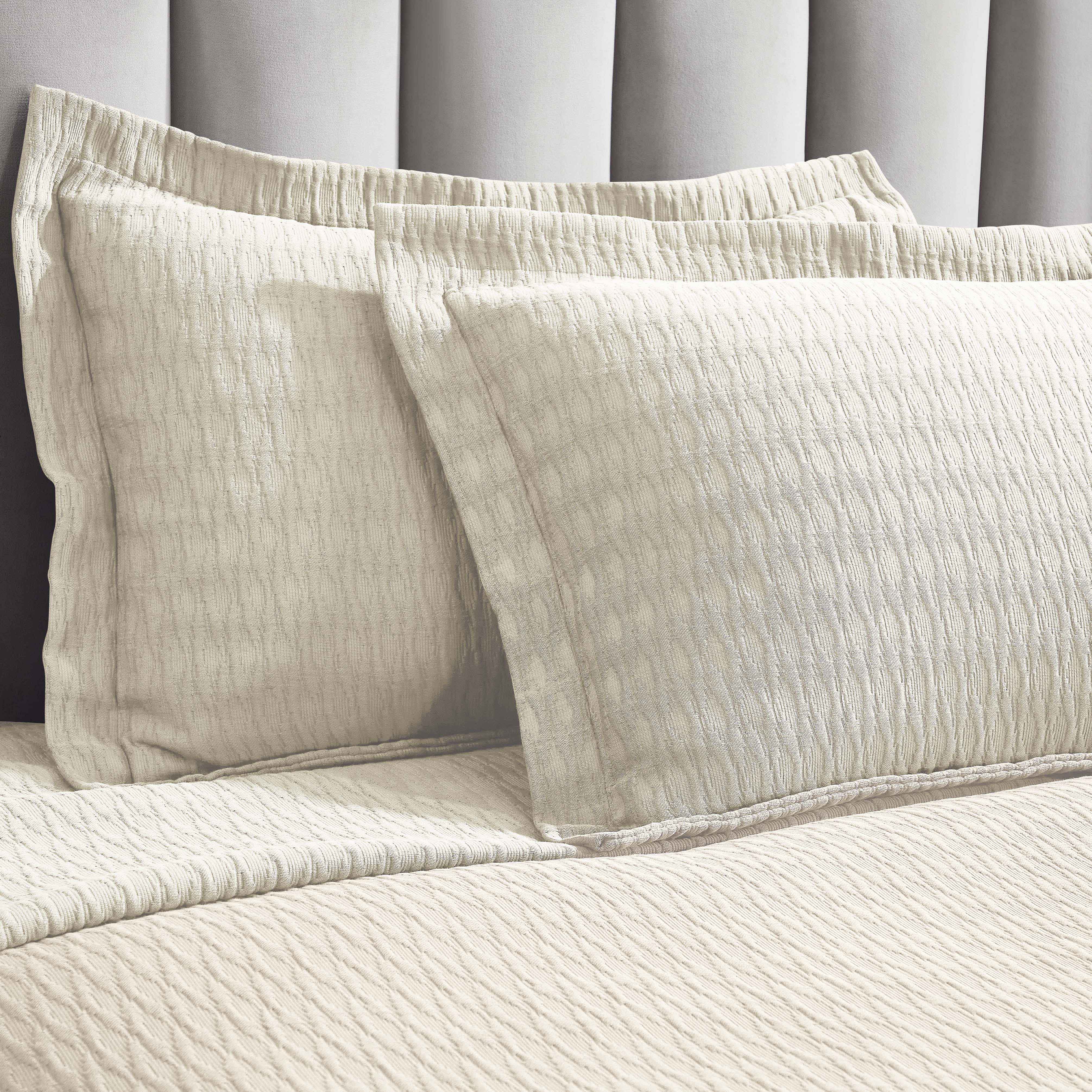 Calvert Cotton Medium Weight Geometric Matelasse Bedspread Set - Queen Size Luxury Bedding for Modern Bedrooms | Perfect for Master Bedroom, Guest Room & Dorm Decor