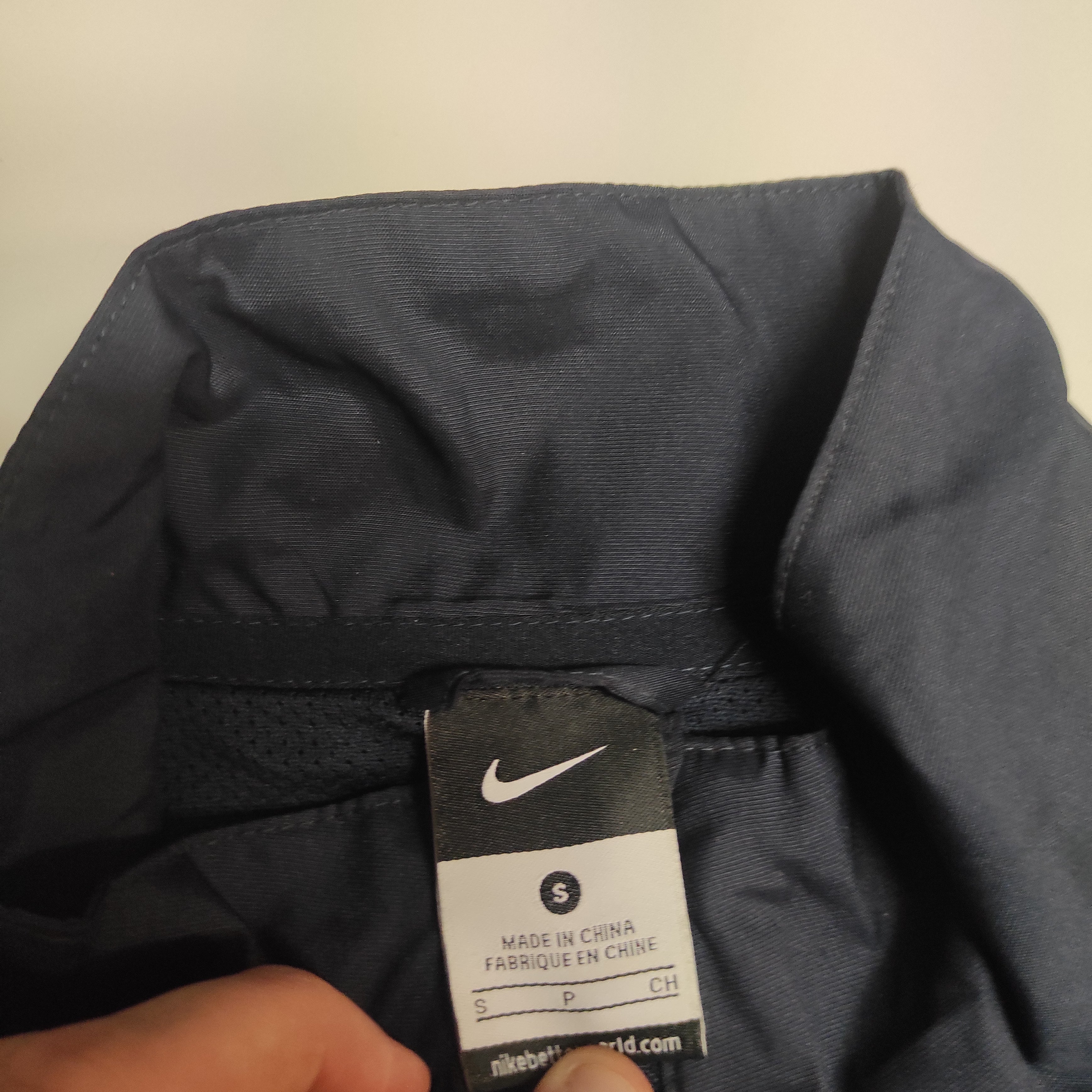 Nike x Arsenal Vintage Track Jacket L #8971 - Retro Soccer Style for Men, Women & Fans - Perfect for Game Day, Casual Wear & Street Fashion