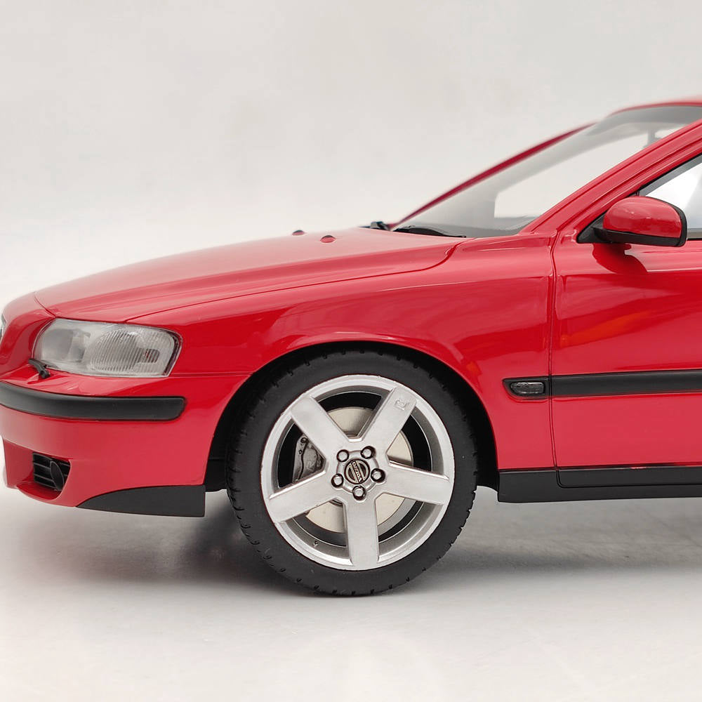 1/18 Scale Volvo S60 R 2003 Limited Edition Red Resin Model Car - Collectible Diecast Toy for Adults, Display & Gift for Car Enthusiasts - Perfect for Home Office Decoration, Car Show Display & Birthday Gifts