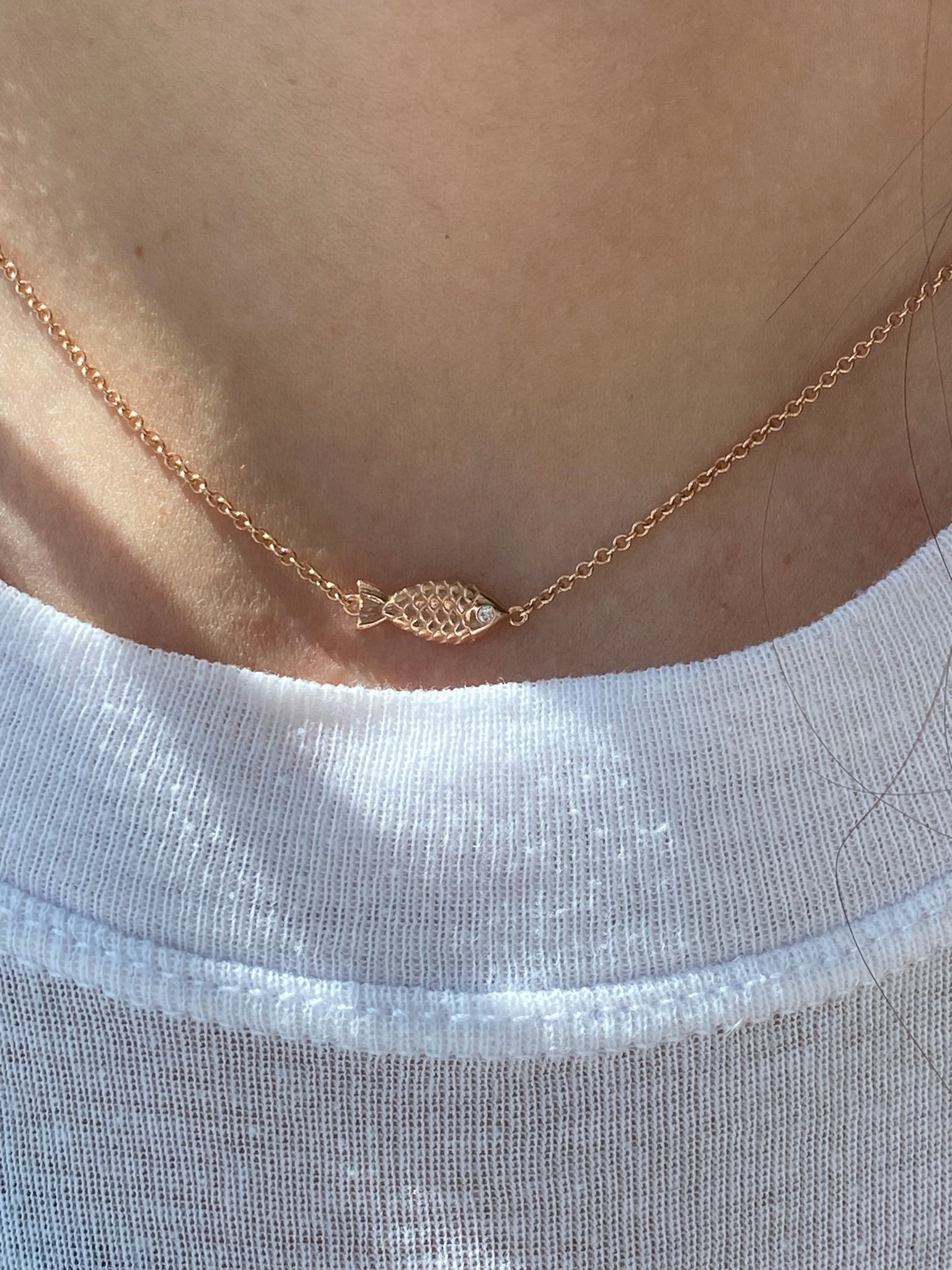 Elegant 14K Gold Fish Pendant Necklace for Women - Perfect Gift for Birthday, Anniversary & Everyday Wear