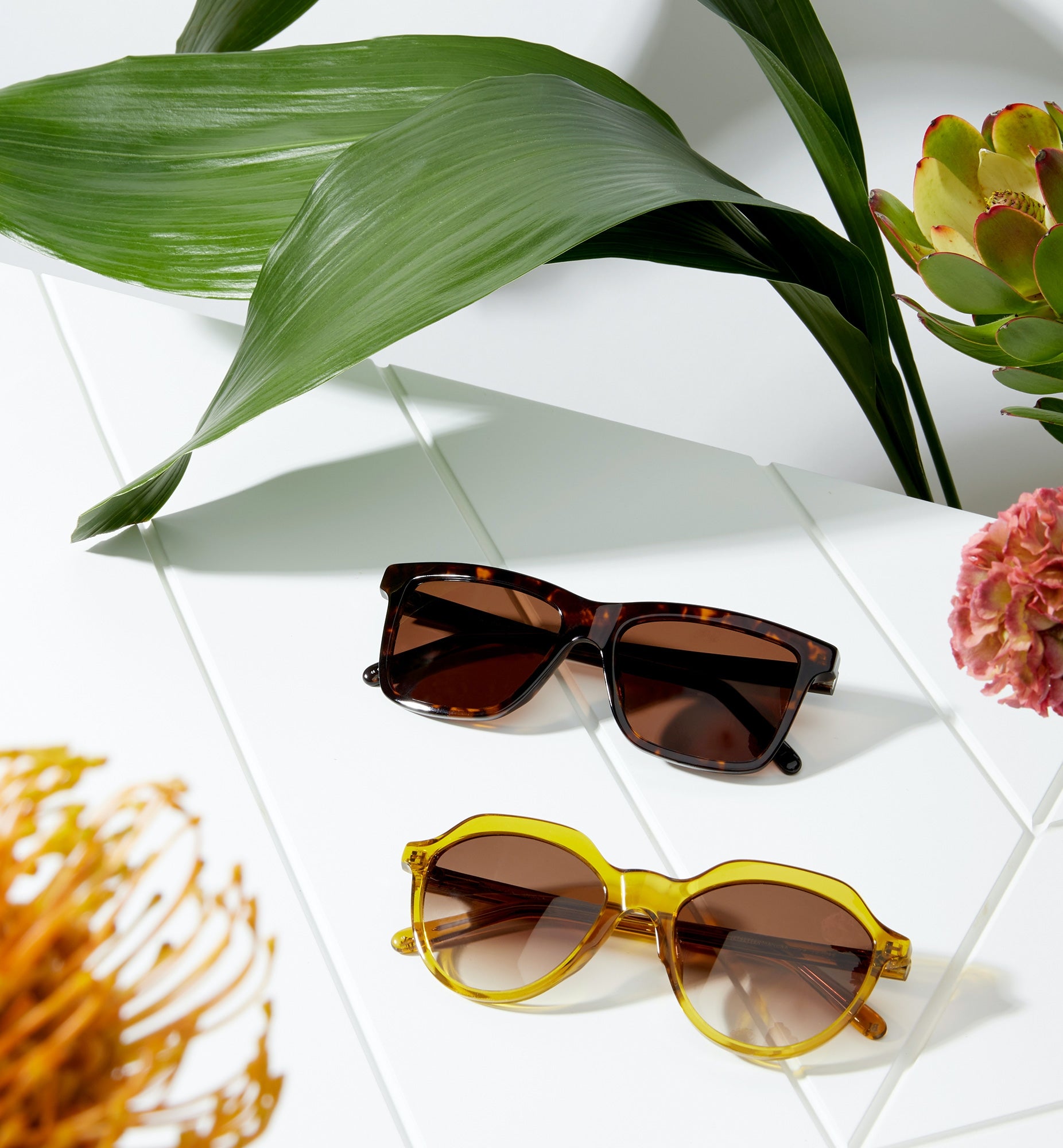 Premium Polarized Sunglasses for Men & Women - UV Protection, Lightweight & Stylish - Perfect for Driving, Beach, Outdoor Sports & Fashion