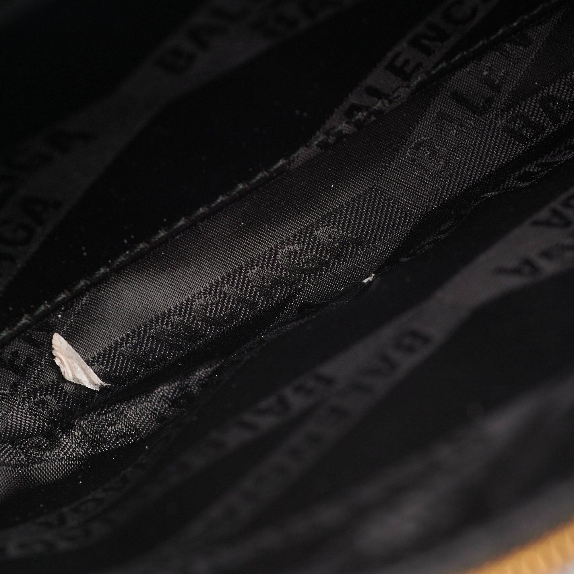 Balenciaga Souvenir Belt Bag for Women & Men - Stylish Waist Pack Fanny Pack - Perfect for Travel, Concerts & Everyday Use - Black