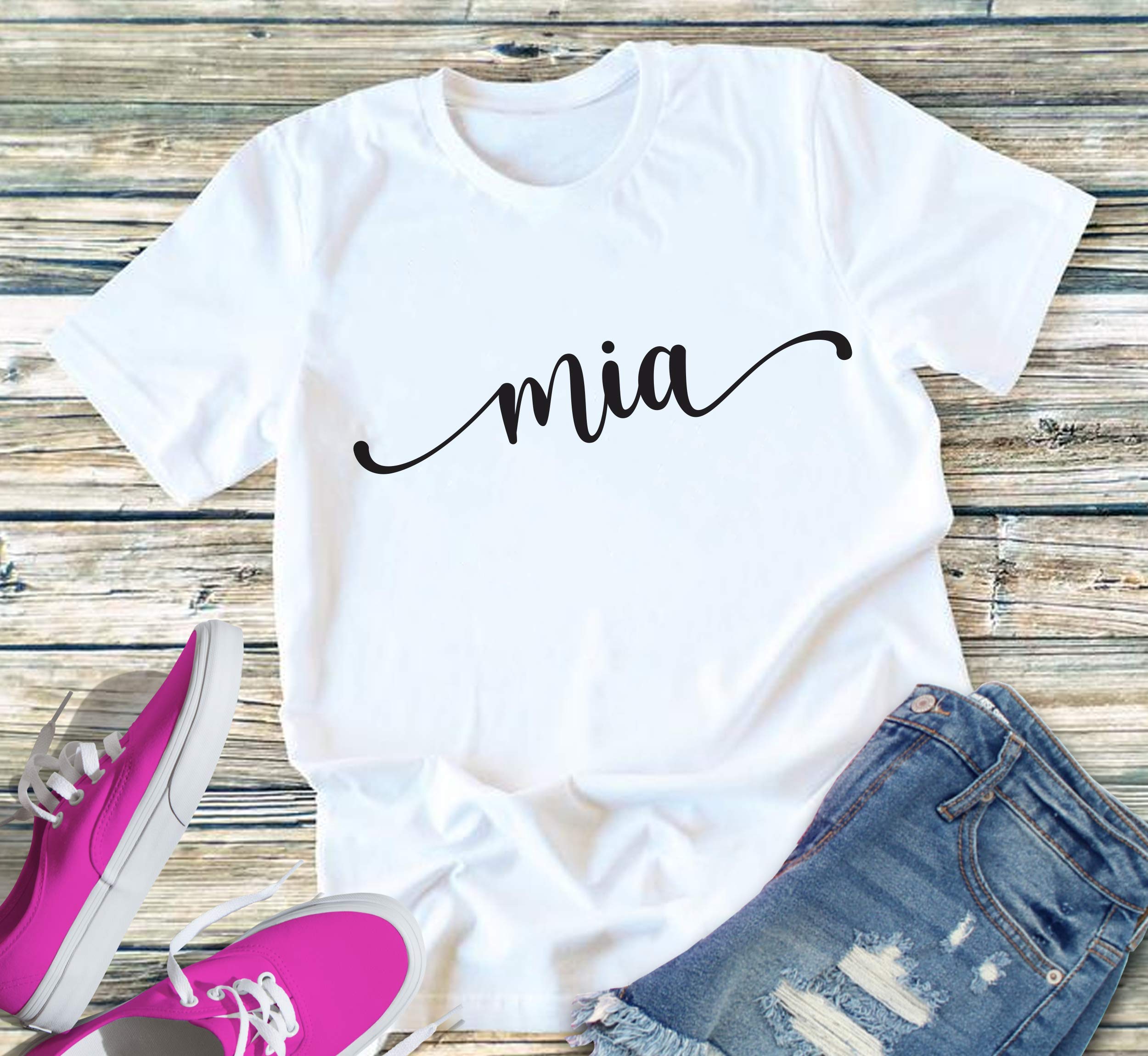Custom Name Shirt - Personalized Grandma, Aunt, Best Friend & Sister T-Shirt - Perfect for Family Reunions, Birthday Gifts & Special Occasions