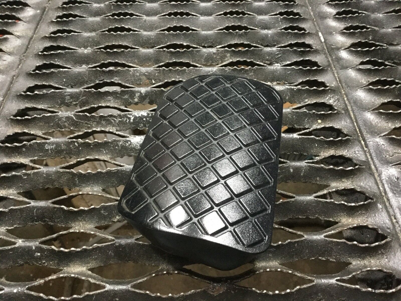 05-08 Audi A4 Brake Pedal Cover - OEM Replacement Part - Perfect for Car Upgrades & DIY Installations