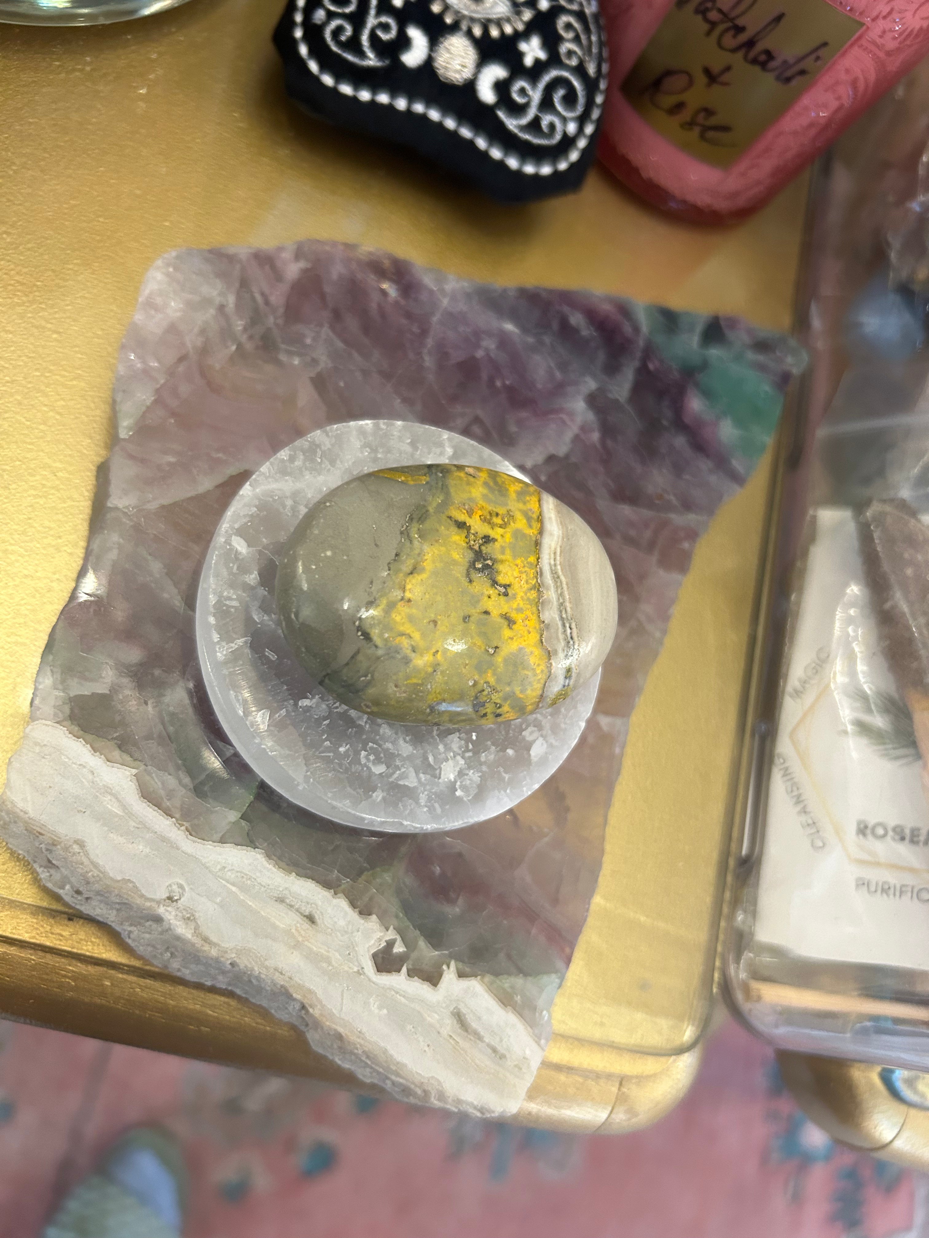 Selenite Charging Plate for Crystals - Natural Energy Cleansing & Recharging Stone - Perfect for Meditation, Yoga, and Spiritual Healing