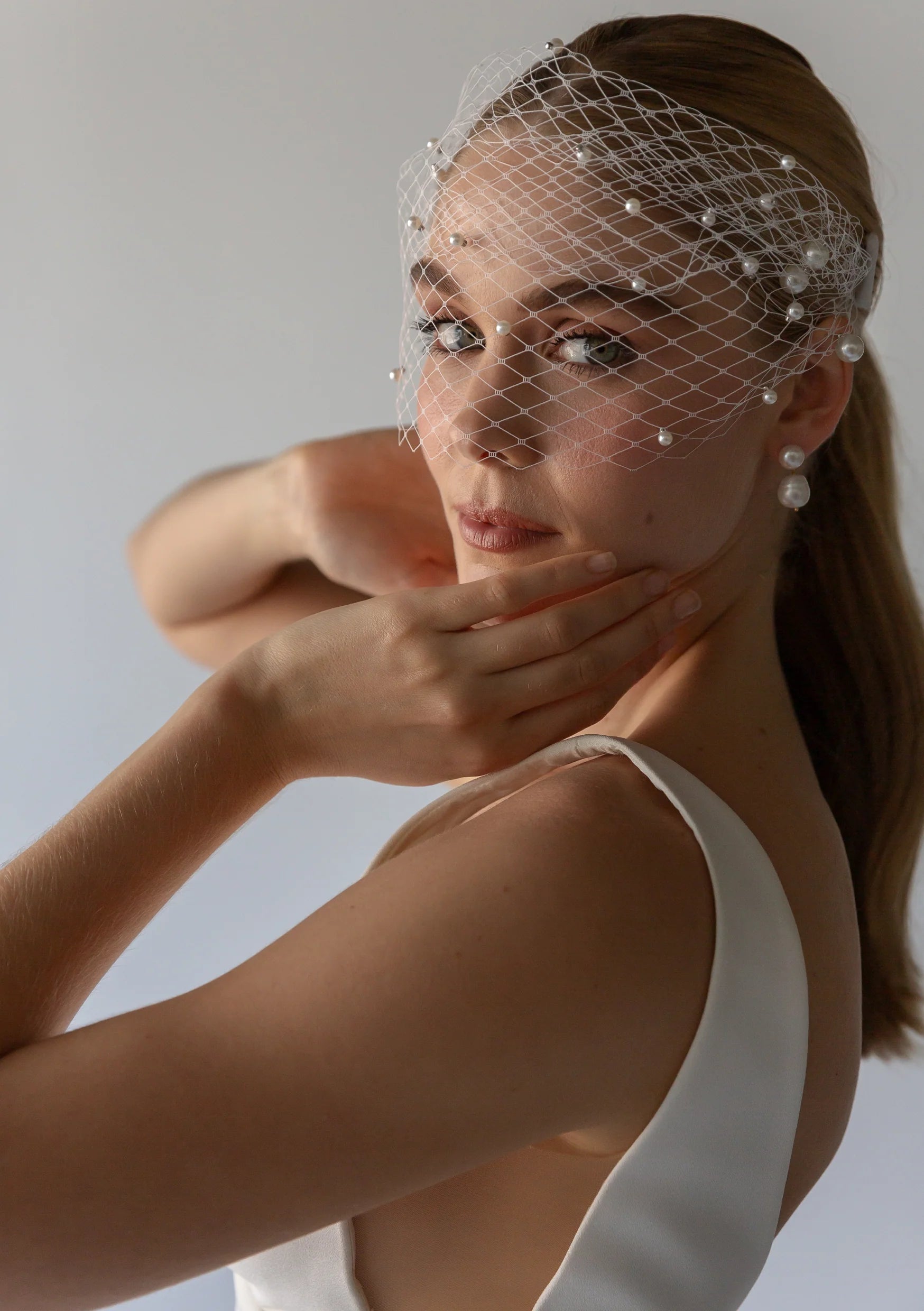 Lola Knight Harlow Pearl Birdcage Veil Ivory - Elegant Bridal Headpiece for Weddings, Vintage Photo Shoots & Special Occasions