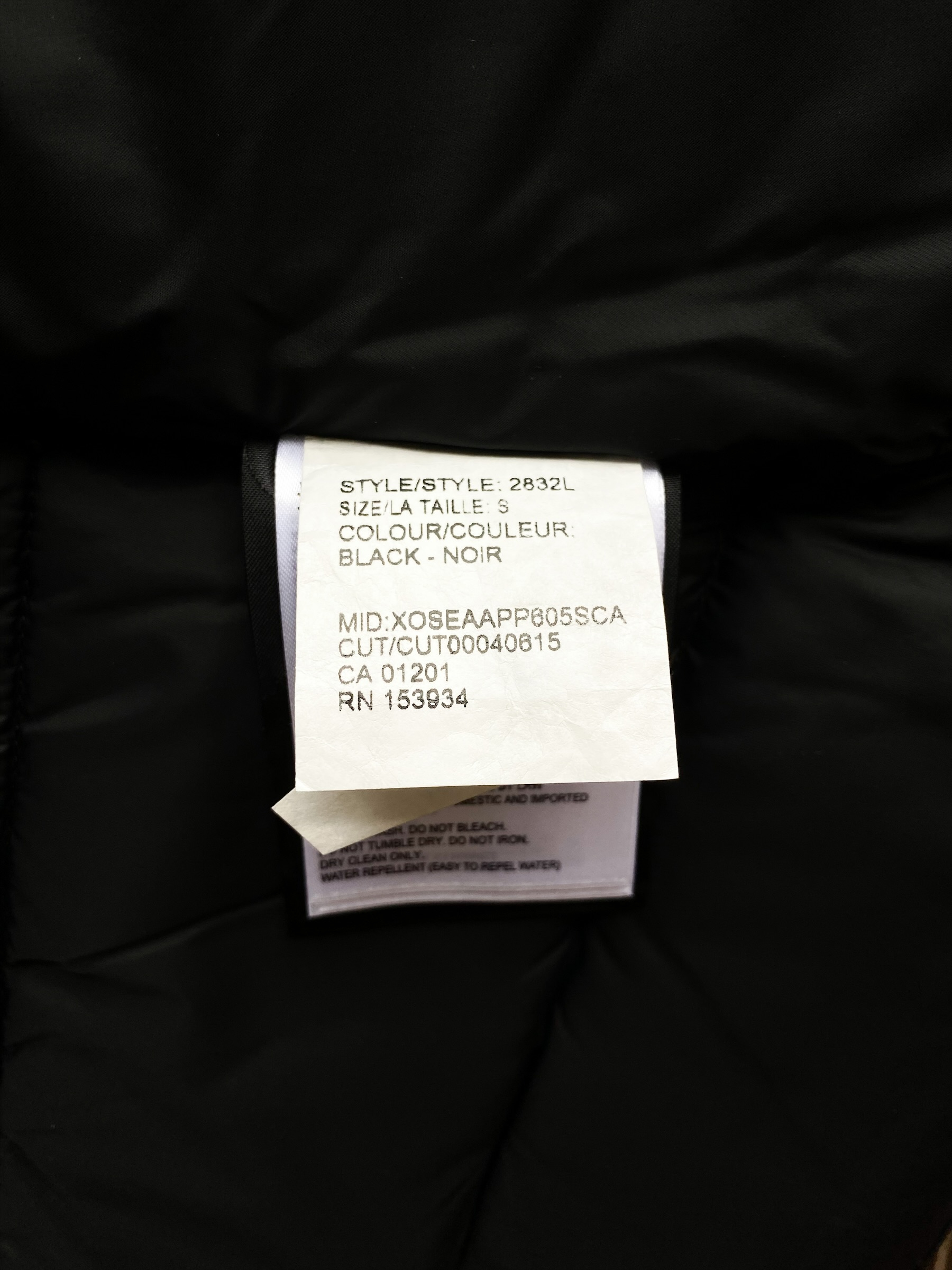 Canada Goose Black Freestyle Vest for Women - Lightweight Down Puffer Jacket for Outdoor Activities & Winter Fashion