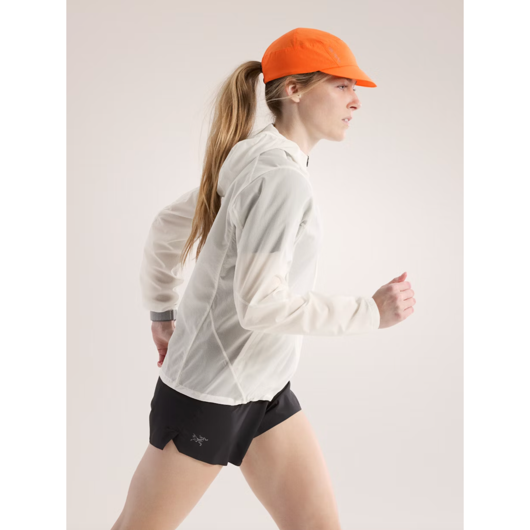 Arc'teryx Women's Incendo Airshell Hoody - Lightweight Running Jacket with Breathable Wind Protection - Perfect for Trail Running & Outdoor Activities