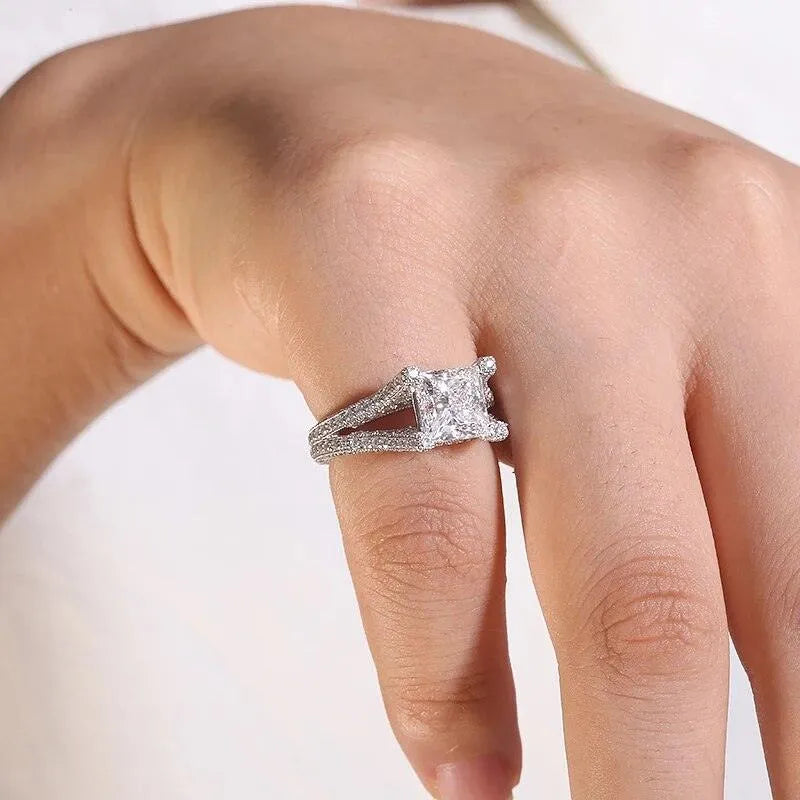 2.6ct VS1 E Color Princess Cut Lab Grown Diamond Engagement Ring - 18K Gold Luxury Women's Wedding Ring, Promise Gift for Anniversaries & Proposals