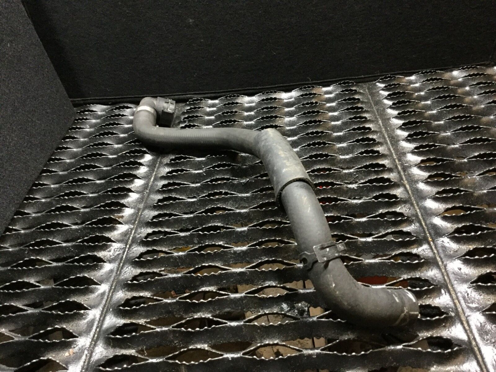 Original OEM 04 05 06 Porsche Cayenne 3.2L Radiator Hose Pipe Line - Perfect for Engine Cooling System Replacement & Performance Upgrade