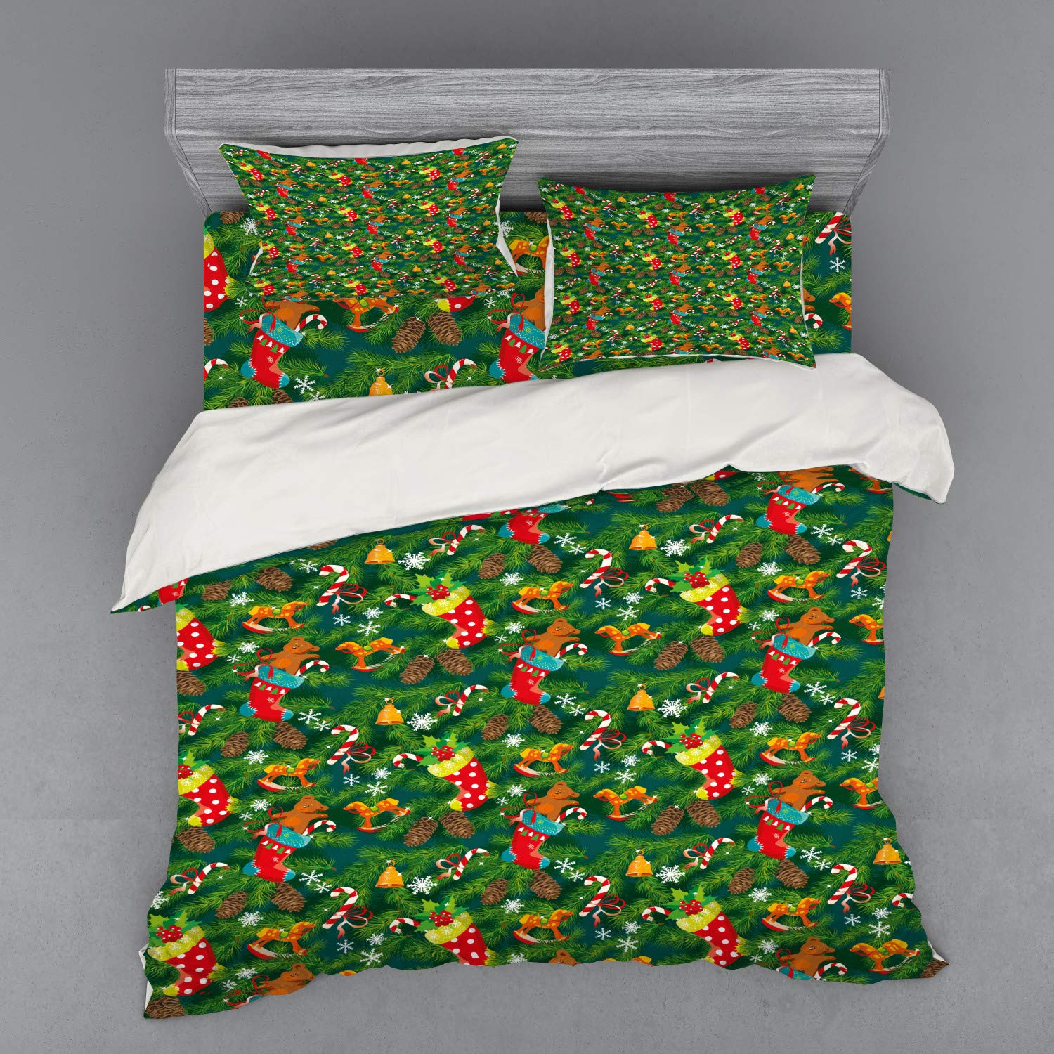 Ambesonne Christmas Duvet Cover Set - 4 Piece King Size Bedding with Shams & Fitted Sheet, Xmas Themed Pine Tree Design Featuring Stockings, Candies, Horse & Teddy Bear Toys in Dark Green, Brown & Red - Perfect for Holiday Bedroom Decor & Cozy Winter Nights