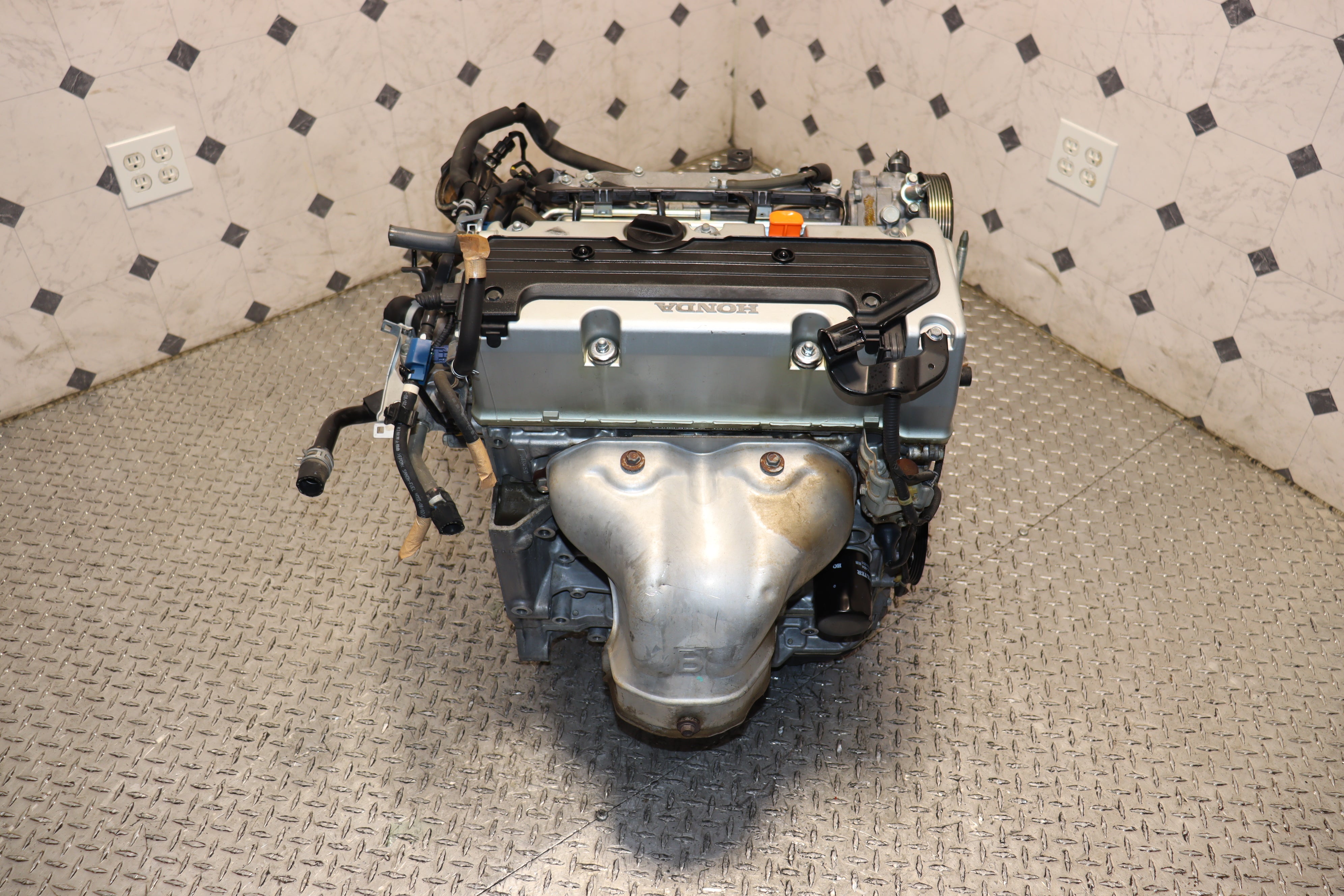 JDM K24A2 Honda Motor K24A RBB High Compression 2.4L Engine for 2004-2008 Acura TSX - Perfect for Performance Upgrades & Engine Swaps