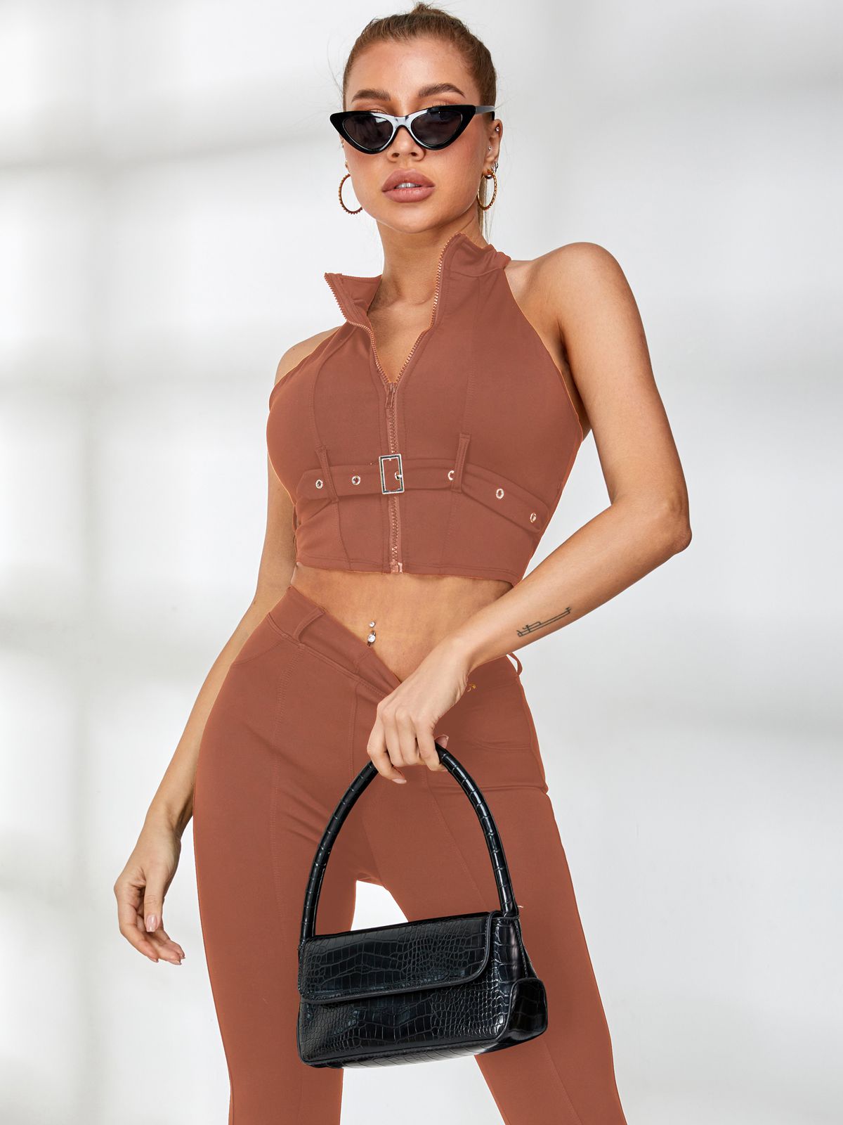 ZASUWA Women's Stylish Zipper & Button Fake Pocket Tracksuit Set - Trendy Casual Outfit for Gym, Lounge & Streetwear Fashion
