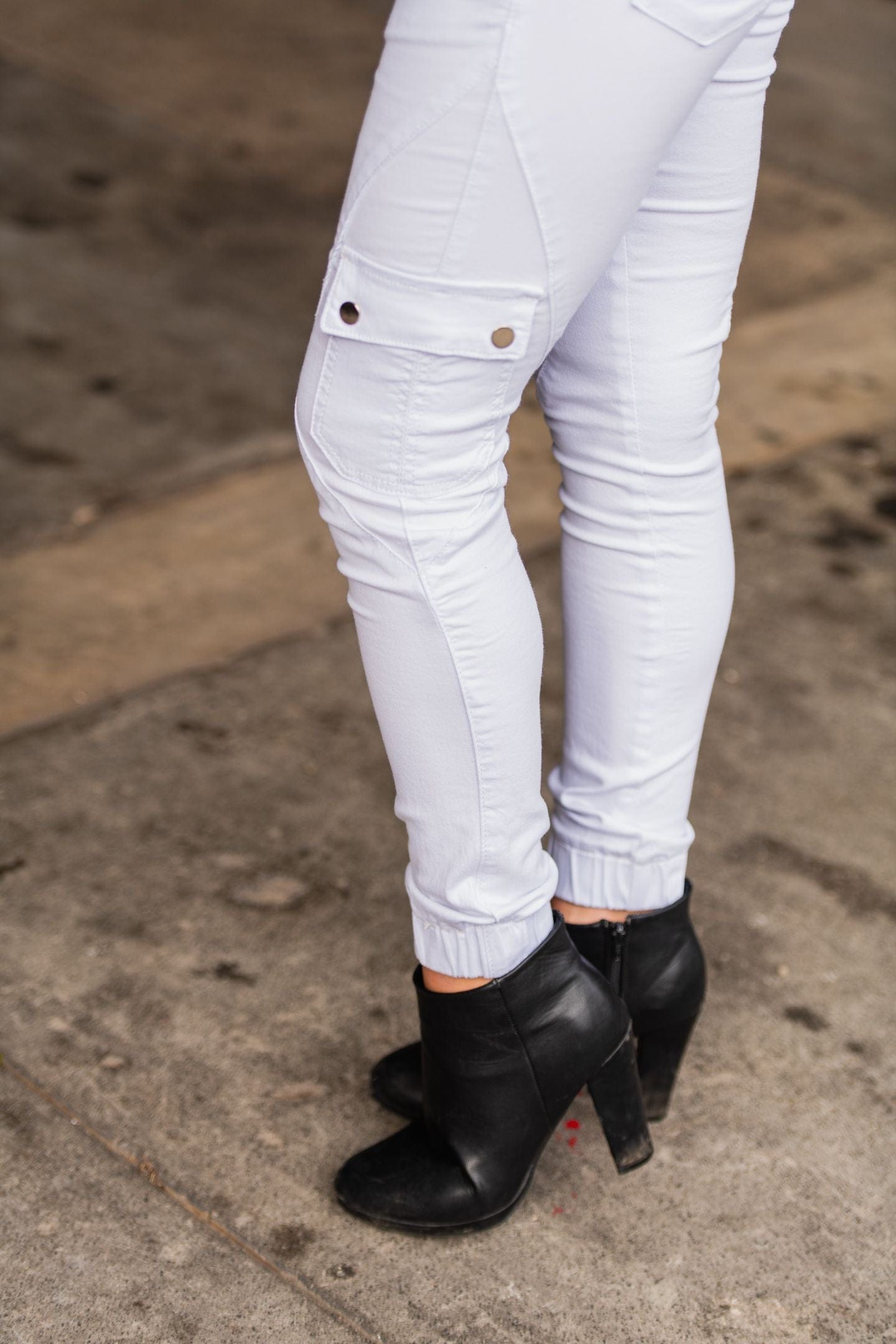 Country Denim Australia Cuff White Cargo Jogger Pants for Men - Stylish Comfortable Streetwear with Pockets | Perfect for Casual Outfits, Gym, Travel & Everyday Wear