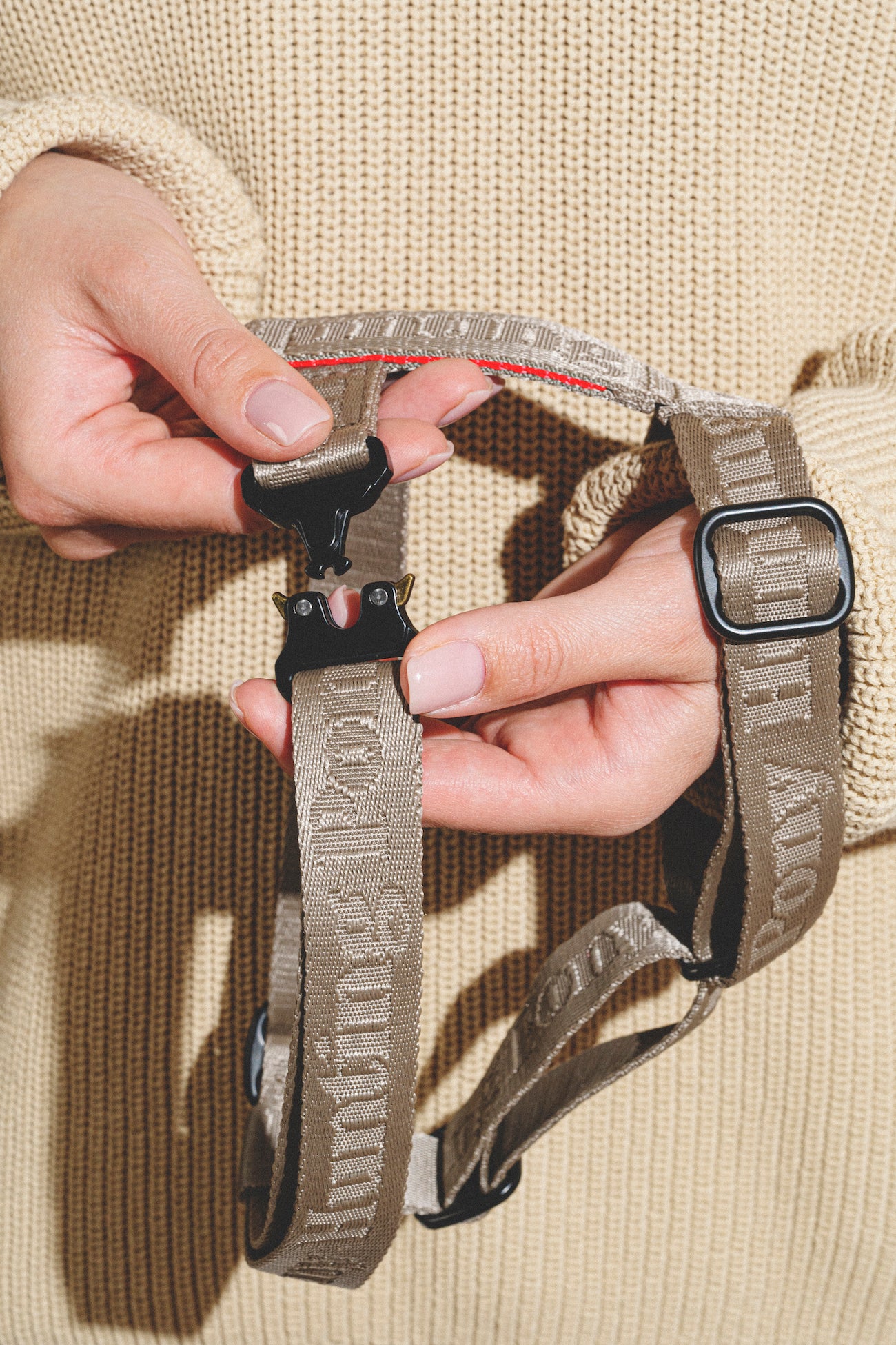 Comfy Walk Kit - Adjustable Dog Leash & Harness Set in Gray for Small to Medium Dogs - Perfect for Walking, Training & Outdoor Adventures