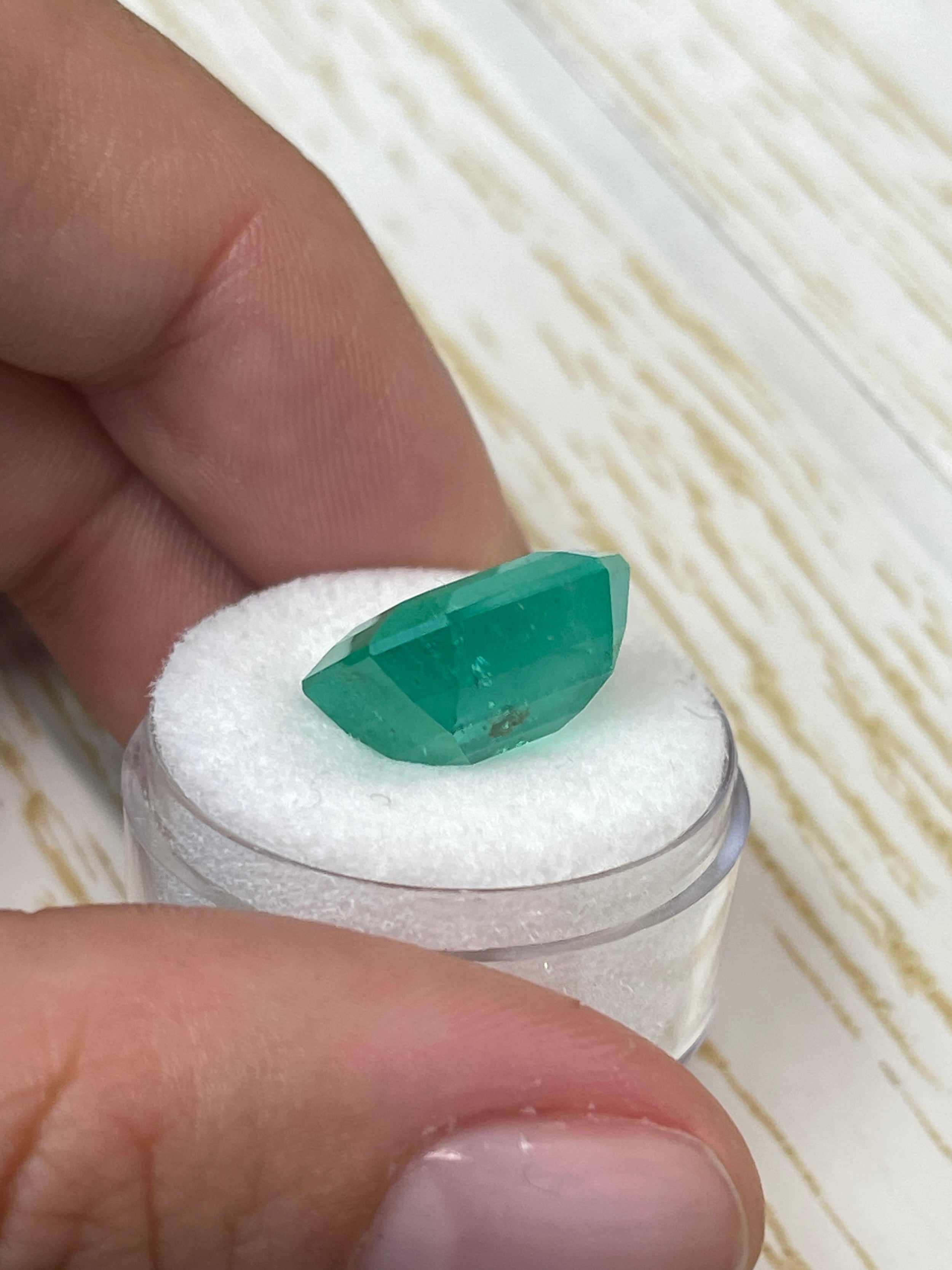 11.64 Carat Natural Colombian Emerald Asscher Cut Loose Gemstone - Earthy Green 14x14mm for Jewelry Making & Engagement Rings