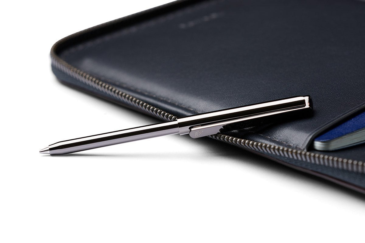 Bellroy Travel Folio Second Edition - Premium Leather Passport Holder & Travel Wallet for Men & Women - Perfect for Airports, Business Trips & International Travel