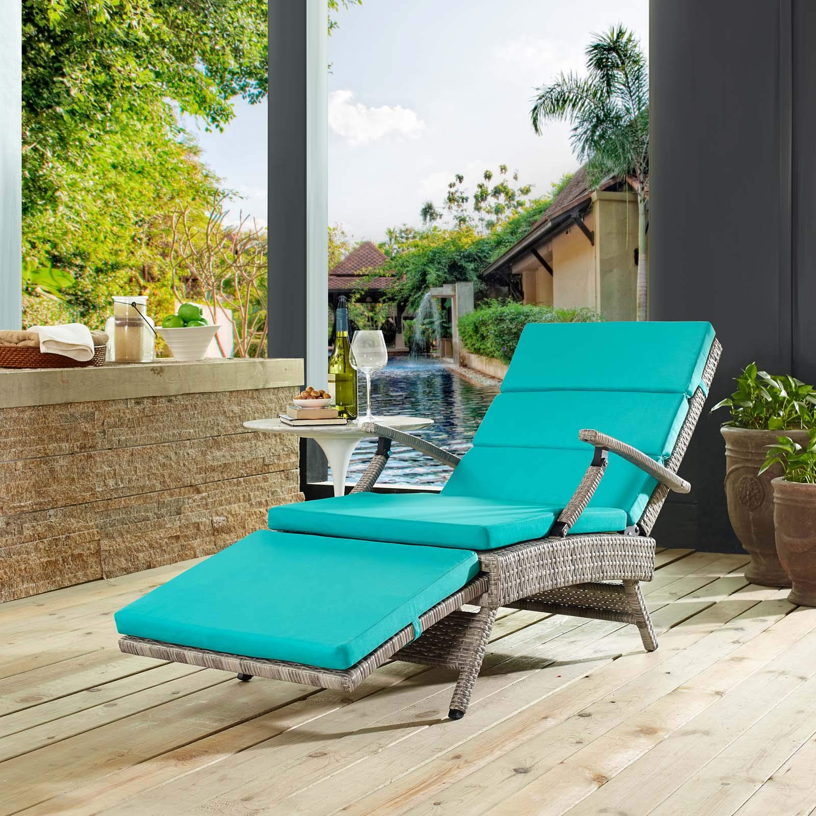 Modern Outdoor Patio Lounge Chair - Blue Wicker Rattan Chaise for Garden, Poolside & Backyard Relaxation | Durable Weather-Resistant Fabric