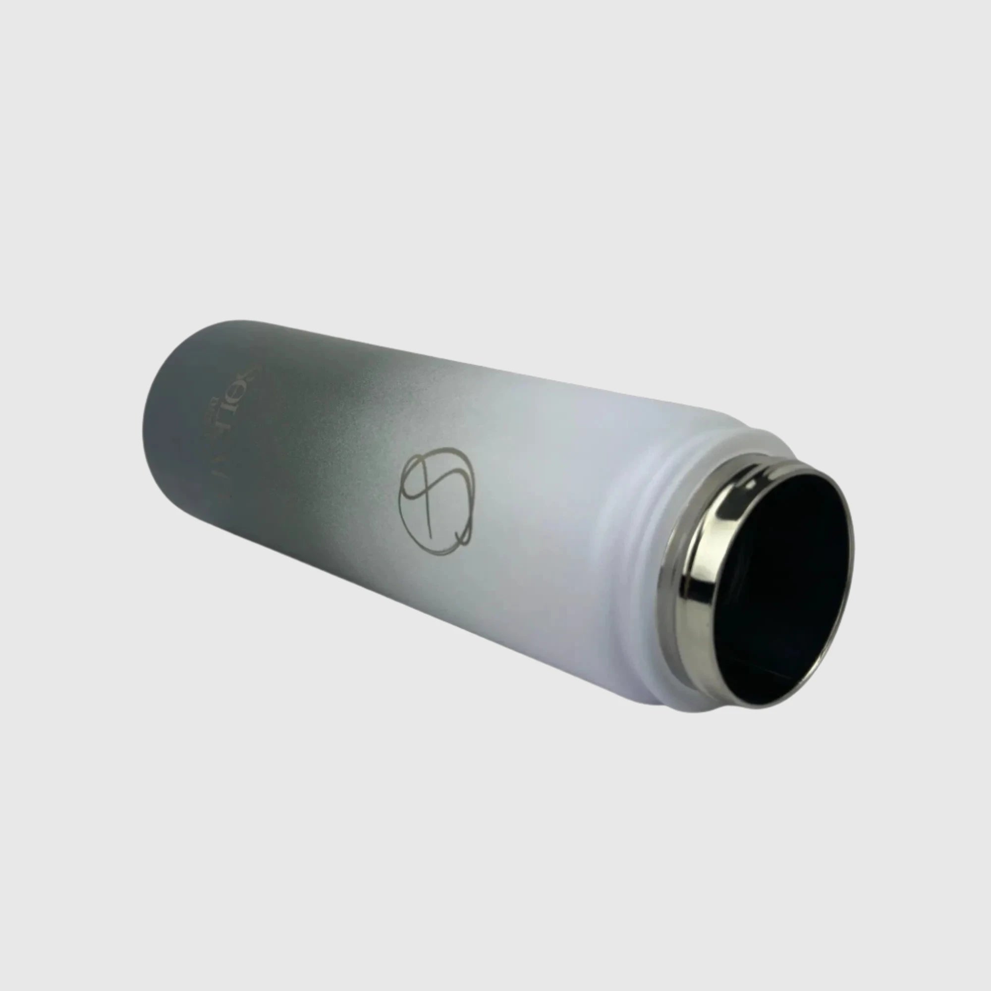 Premium Misty Grey Insulated Stainless Steel Water Bottle 650ml (22oz) - Keeps Drinks Hot/Cold for 24 Hours - Perfect for Hiking, Gym & Outdoor Activities