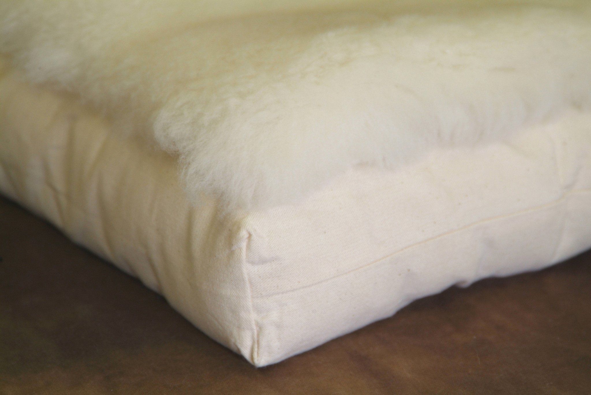 Happy Lamb Fleece Blanket for Kids - Soft & Natural Baby Blanket for Nursery, Travel & Snuggling