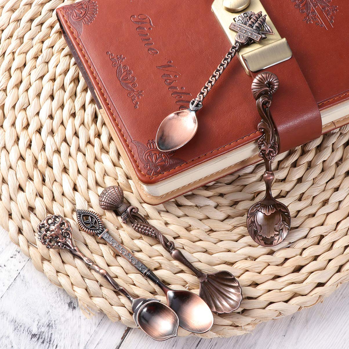 5 Pcs Vintage Carved Coffee Spoons - Elegant Court Style Stirring Spoons for Coffee, Tea, and Desserts | Perfect for Home, Cafe, and Gift Use