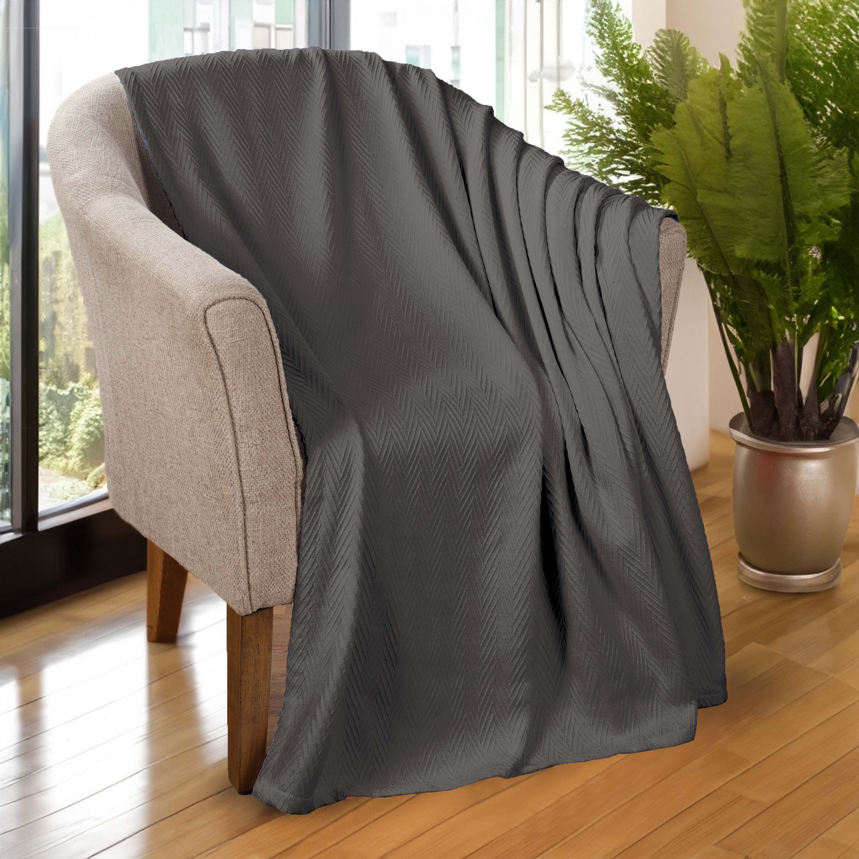 Soft All-Season Chevron Cotton Bed Blanket & Sofa Throw - Cozy Home Decor for Living Room, Bedroom, and Travel