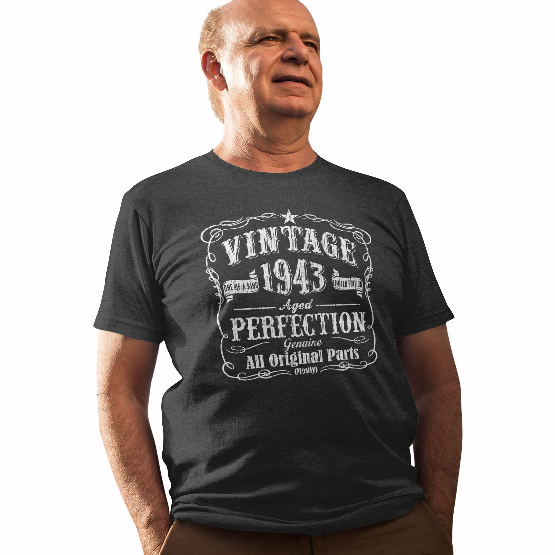 Vintage 1940s Style T-Shirt for Men - 82nd Birthday Gift, Retro 80 Year Old Apparel - Perfect for Birthday Parties, Family Gatherings & Nostalgic Fashion