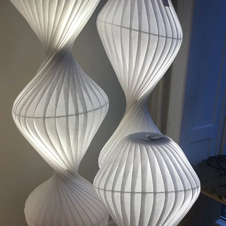 Modern White Rotating Wavy Floor Lamp - Adjustable LED Standing Light for Living Room, Bedroom, Office & Reading Corner