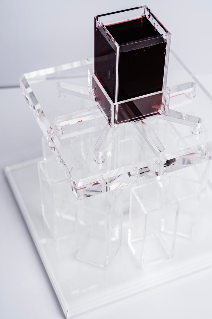 Elegant Acrylic Kiddush Wine Fountain for Jewish Holidays - Perfect for Shabbat, Passover & Wedding Celebrations