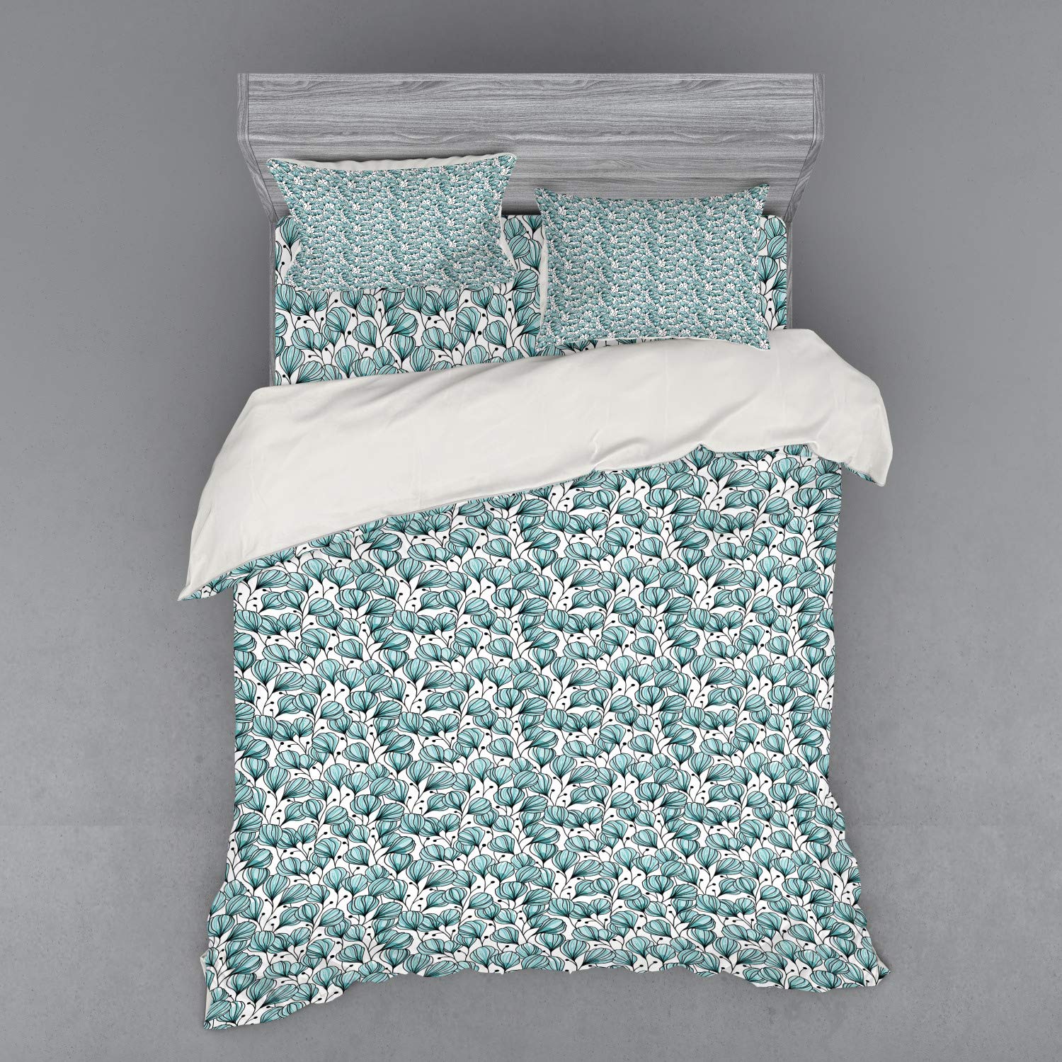 Ambesonne Floral Duvet Cover Set - Blue Doodle Style Flowers with Petals, 4-Piece Queen Size Bedding Set with Shams & Fitted Sheet, Seafoam White Black | Garden Art Inspired Bedroom Decor for Modern Homes