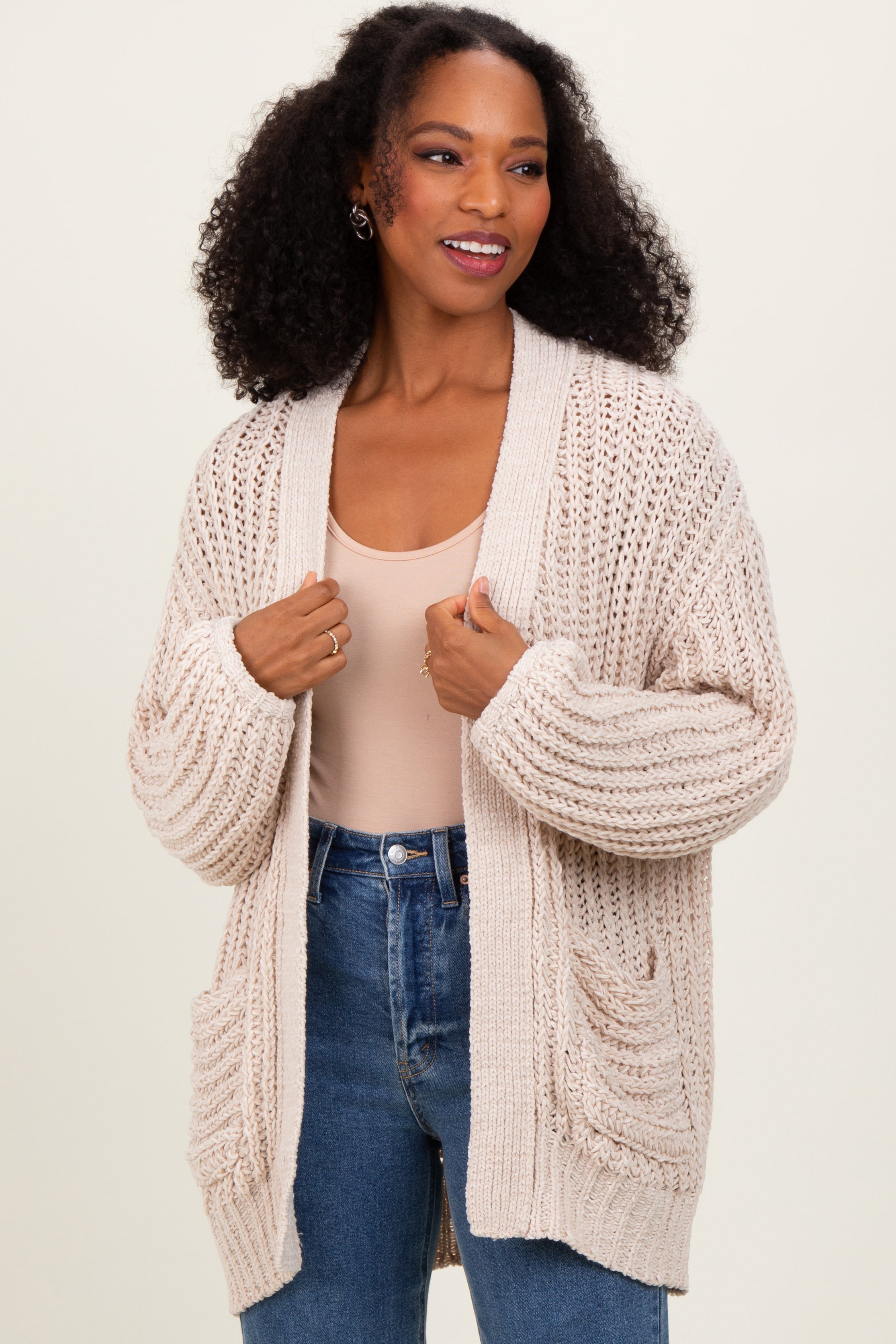 Cozy Beige Chunky Knit Oversized Pocket Cardigan Sweater for Women - Soft Winter Warm Pullover for Casual Outfits & Lounge Wear