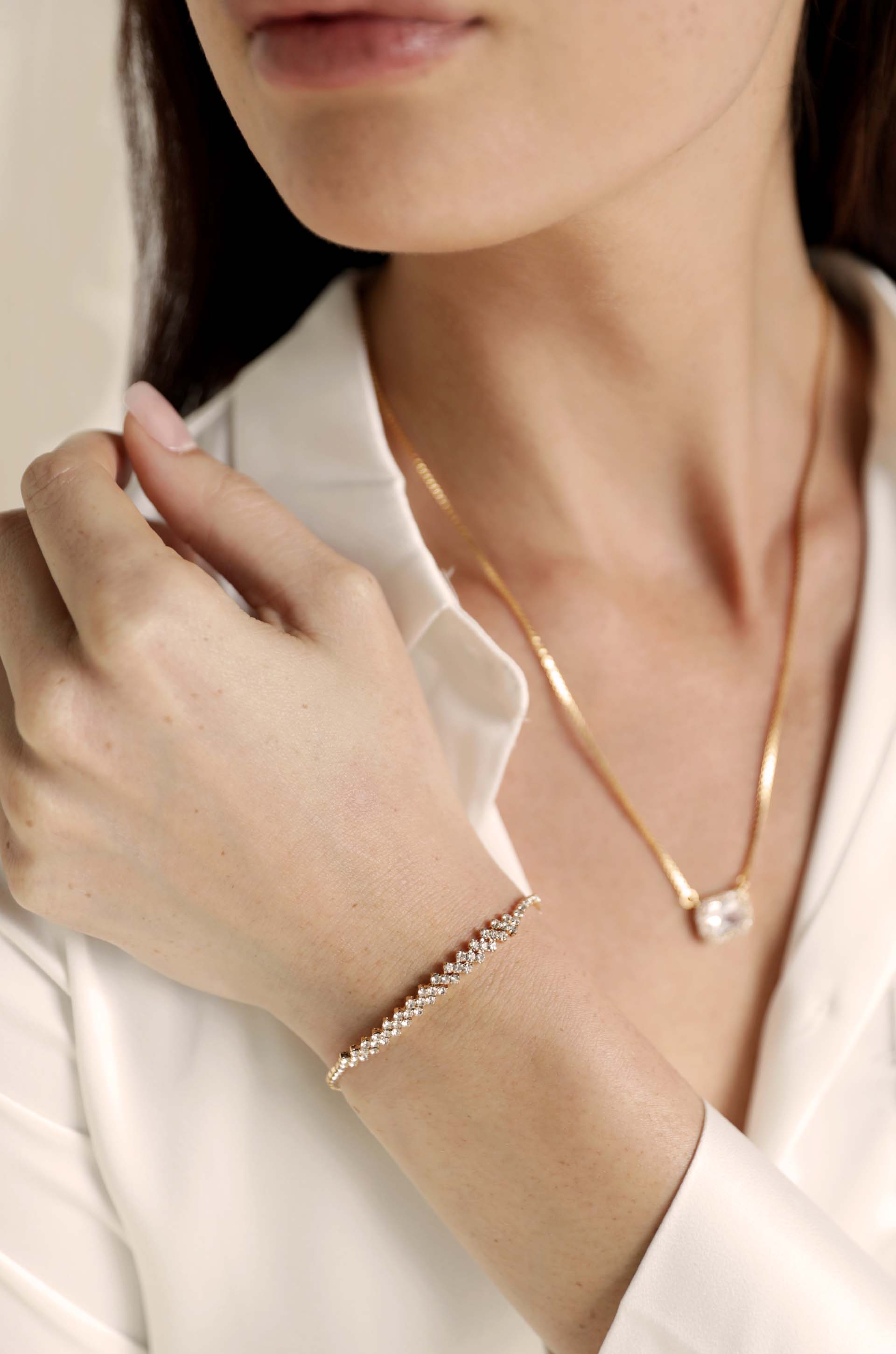 Elegant Adjustable Shine Bracelet for Women - Perfect for Parties, Weddings & Everyday Wear