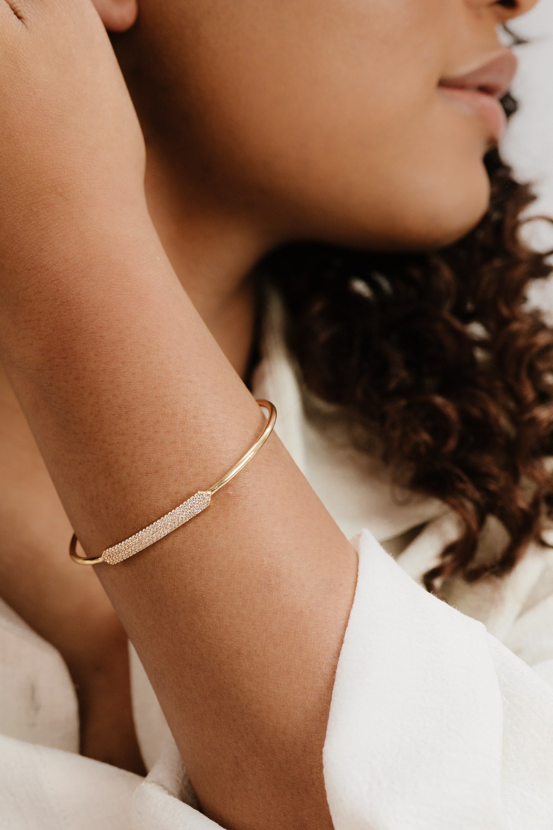 Sparkling Crystal Pop Cuff Bracelet for Women - Elegant Fashion Jewelry Gift for Parties, Weddings & Special Occasions