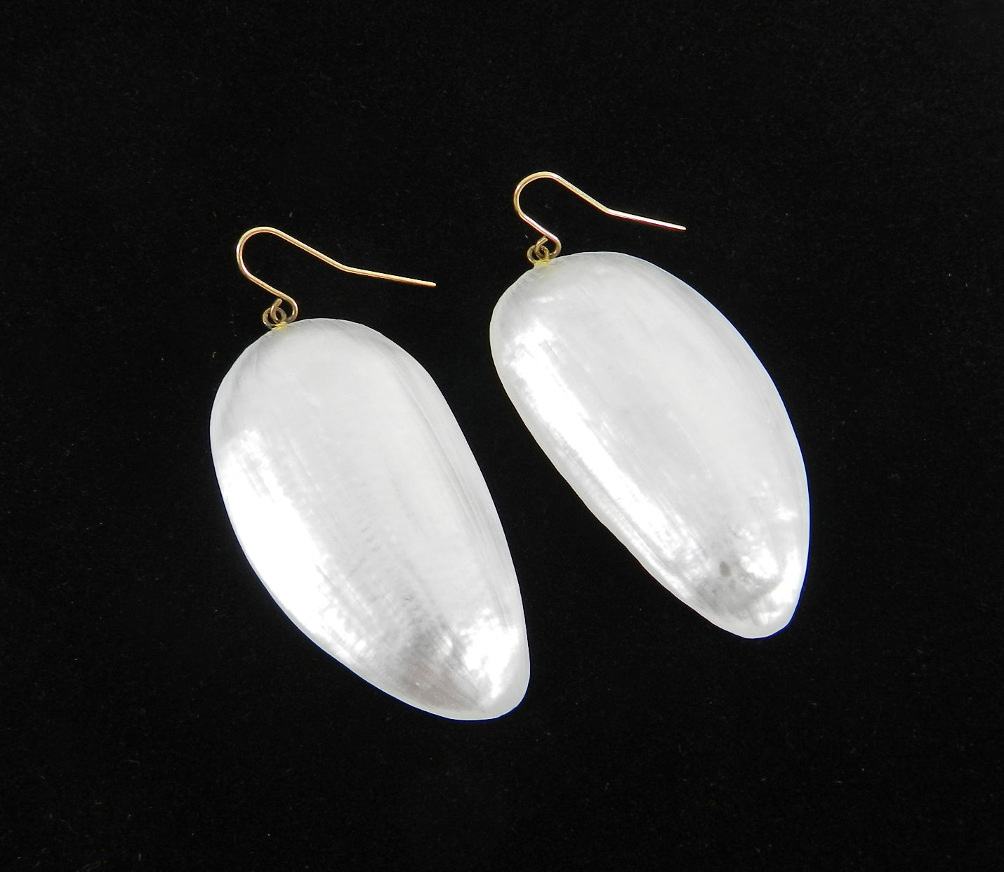 Alexis Bittar Pearly White Resin Drop Earrings for Women - Elegant Dangle Earrings for Party, Wedding & Evening Wear | Hypoallergenic Fashion Jewelry Gift