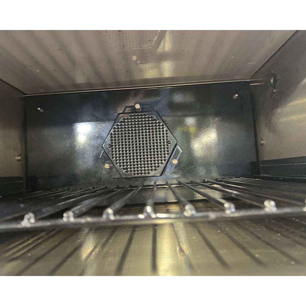 Merrychef Eikon E5 28 High-Speed Commercial Oven with Advanced Cooking Technology - 208-240V/60Hz - Perfect for Restaurants, Bakeries & Fast Food Businesses (Scratch & Dent)