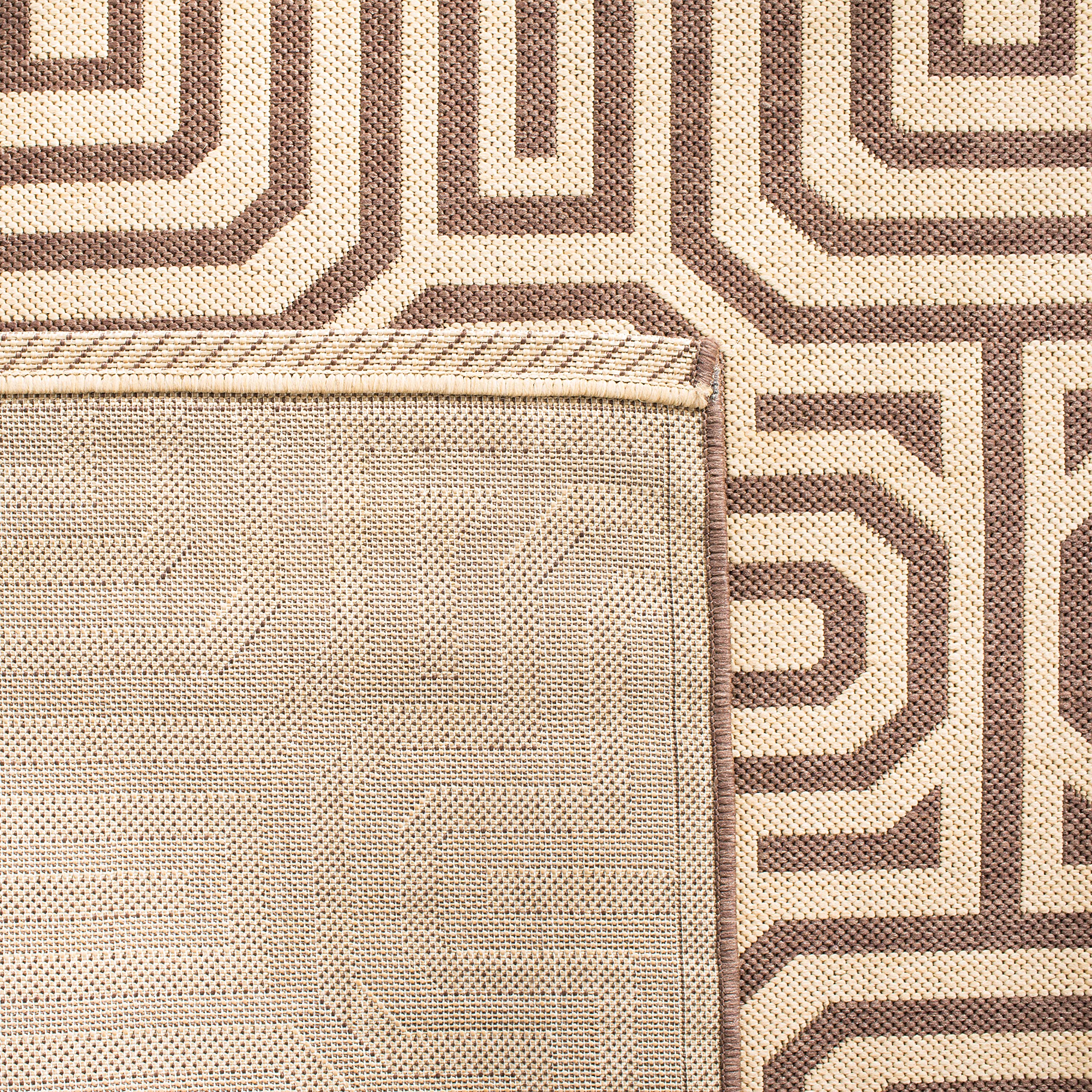 SAFAVIEH Courtyard Collection 6'7