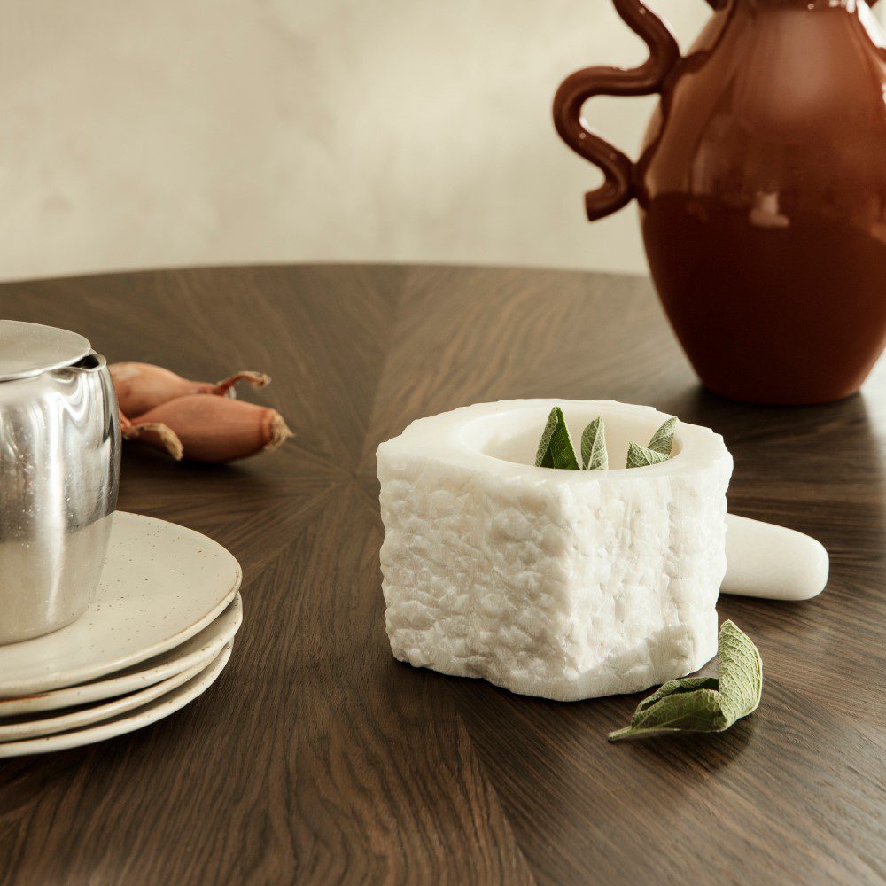 FERM LIVING Petra Quartz Mortar and Pestle Set - White - Perfect for Grinding Spices, Herbs & Making Fresh Pesto in Your Kitchen