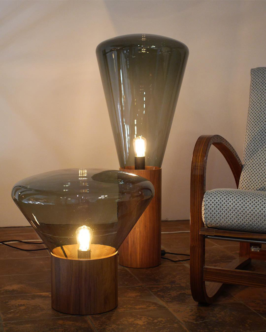 Modern Wood Table Lamp - Stylish Nightstand & Bedside Lighting for Living Room, Bedroom, and Office Decor